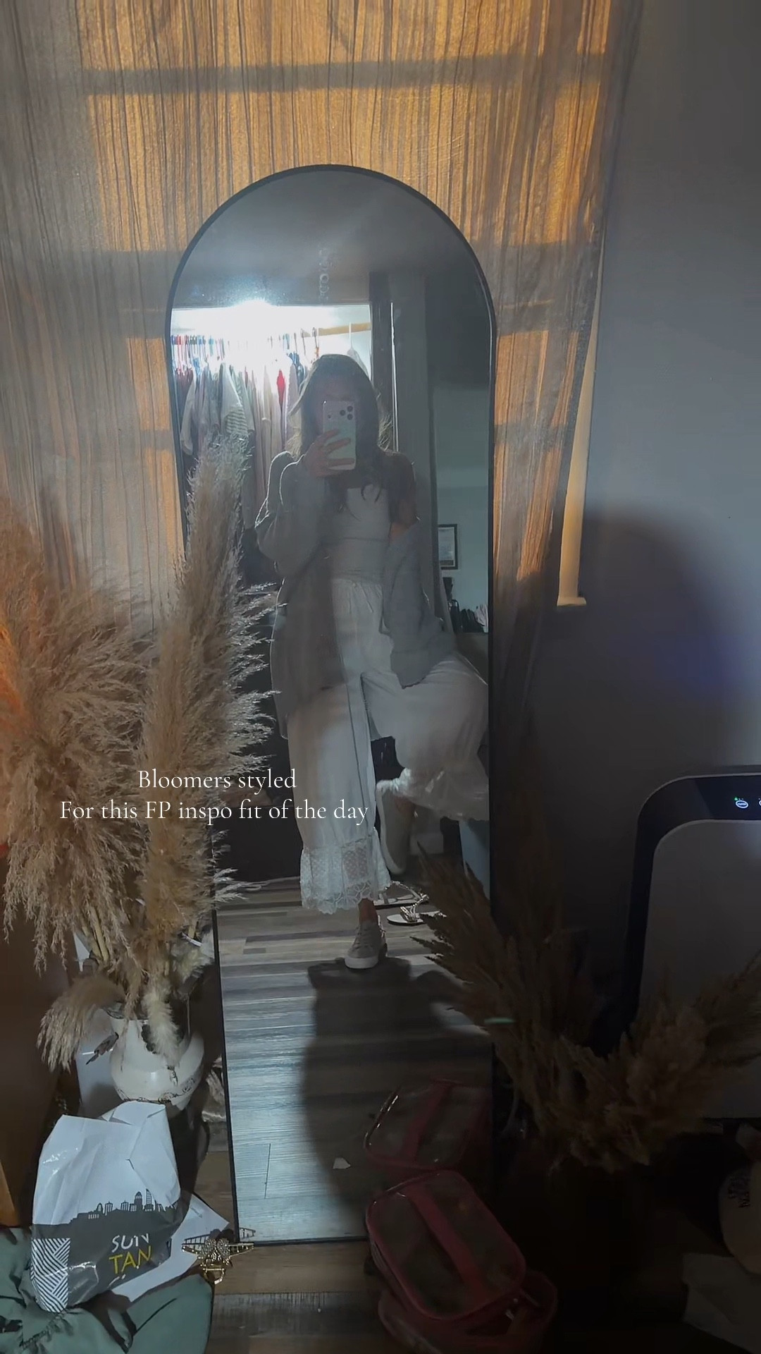 Bloomers but make it wearable 🤍
Styled with a fitted tank + oversized cardigan for that effortless Free People-inspired look.
The lace detail is everything—linked this exact look right here 🤎
#freepeopledupe #bohostyle #cozyoutfit

#LTKootd #LTKTall #LTKMidsize