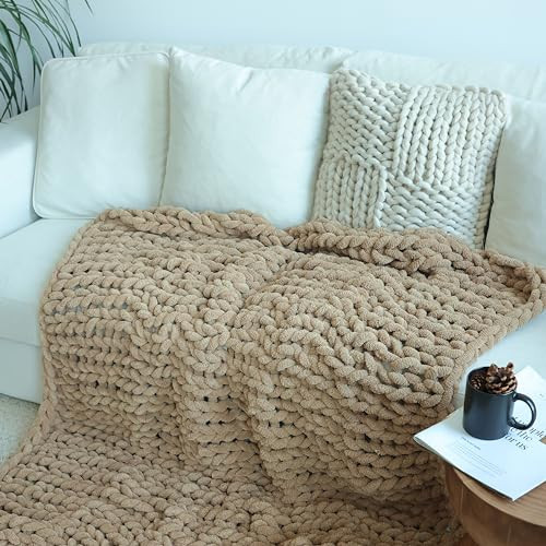 Maetoow Chenille Chunky Knit Blanket Throw （40×50 Inch）, Handmade Warm & Cozy Blanket Couch, Bed, Home Decor, Soft Breathable Fleece Banket, Christmas Thick and Giant Yarn Throws, Khaki | Amazon (US)