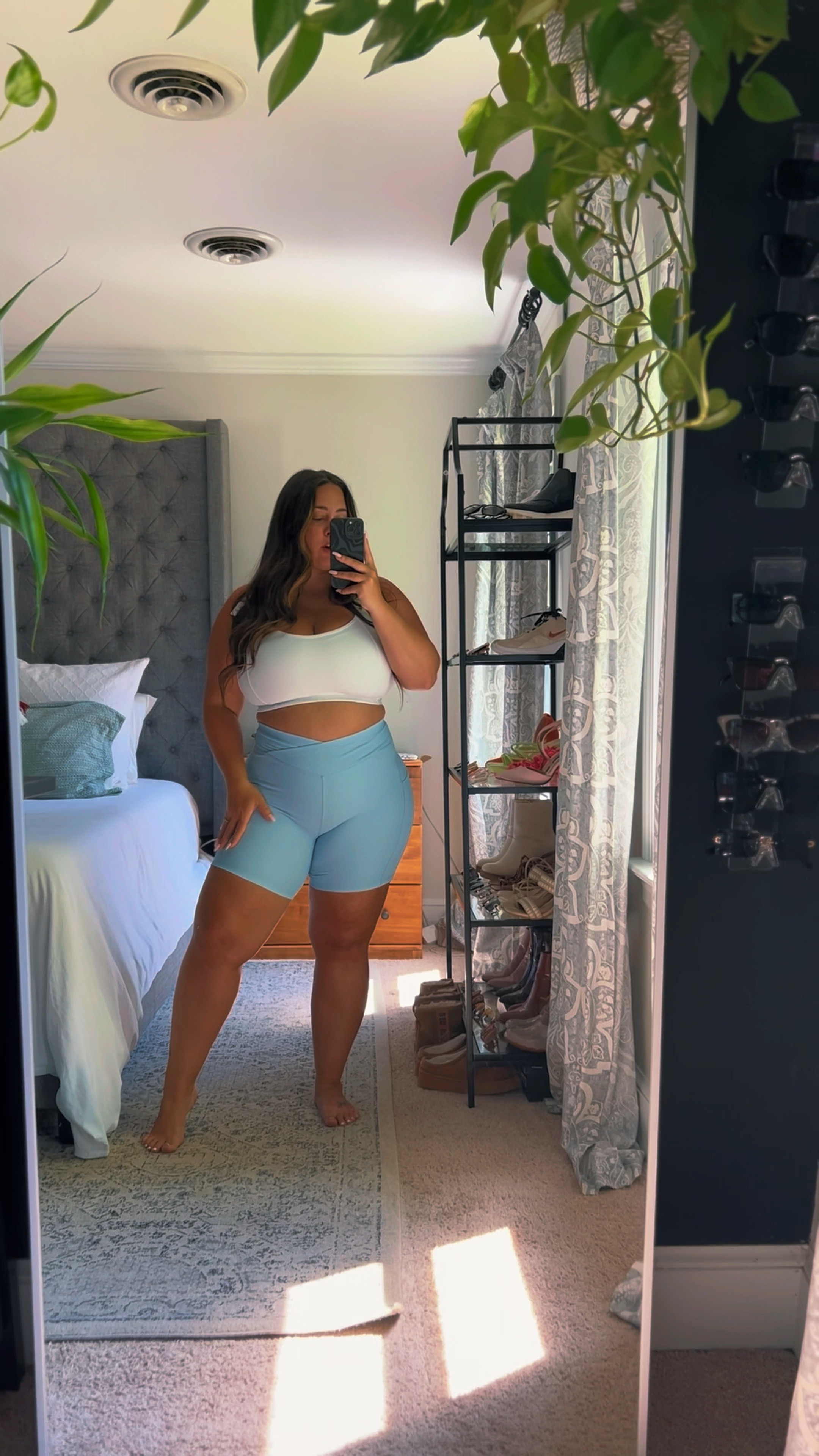 Size 14-16

I recommend a large for a snatched fit and XL for a lounge comfort fit! 

(Show shown in XL, pink is L) 

#LTKunder50 #LTKfit #bikershorts #vwaist

#LTKstyletip