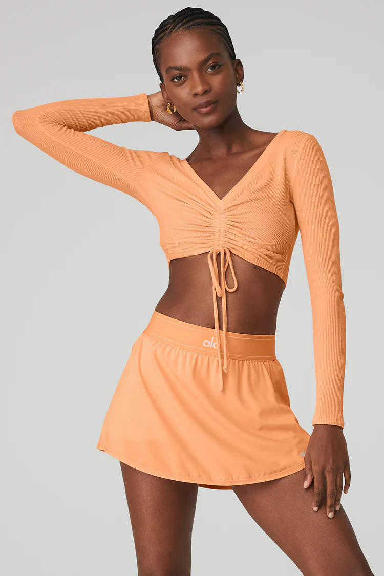 Ribbed Cinch Cropped Long Sleeve - Cantaloupe | Alo Yoga (US)