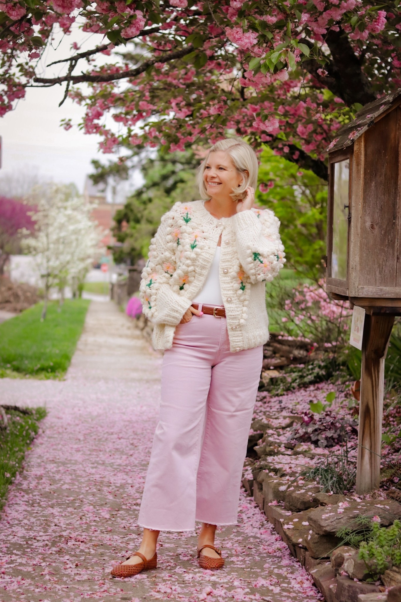 Cropped wide leg pink jeans TTs
Chunky knit cardigan pink and green TTS

#LTKMidsize #LTKStyleTip #LTKNYFW
