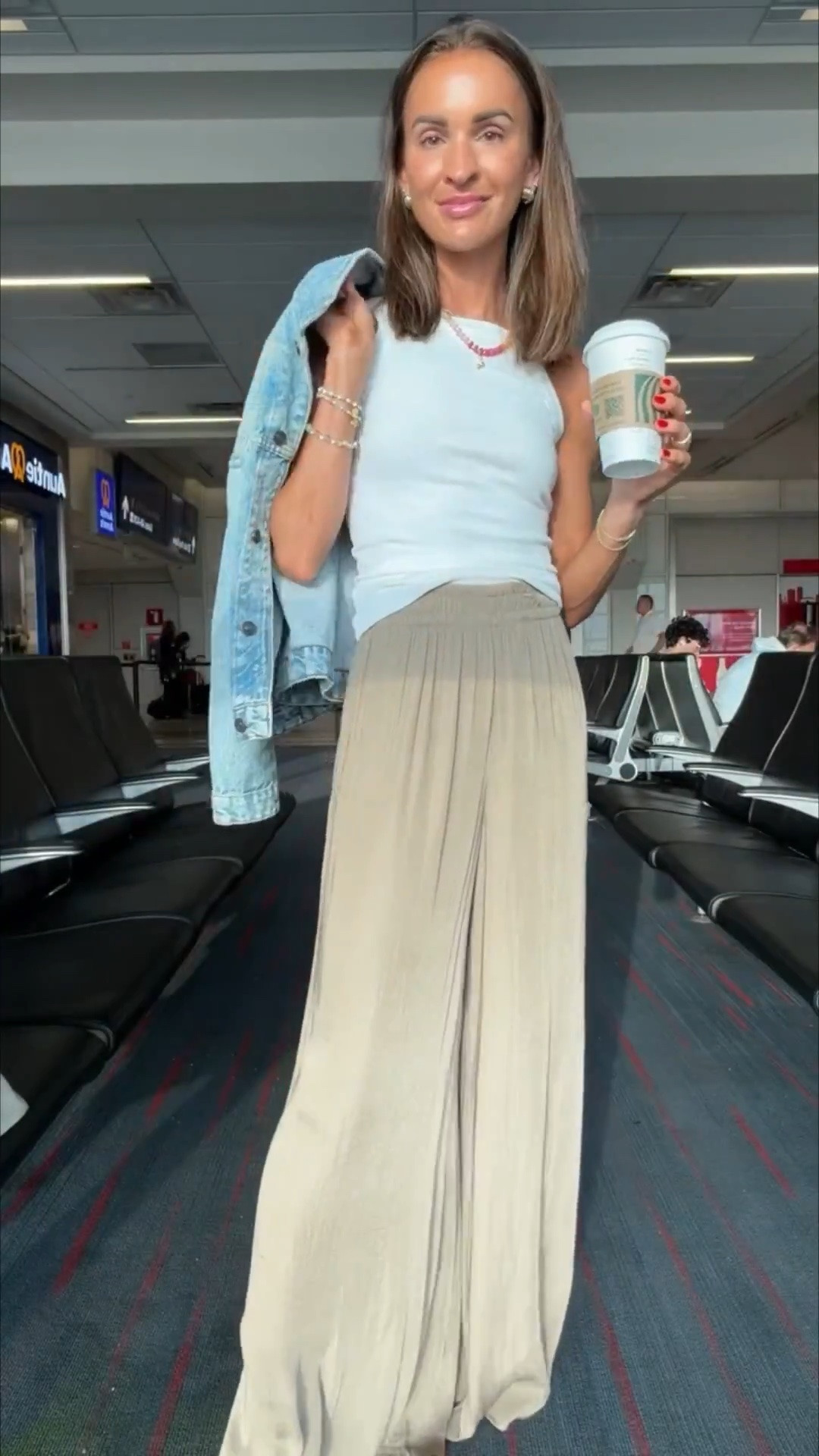 Perfect easy travel day outfit ✈️

#LTKTravel #LTKootd