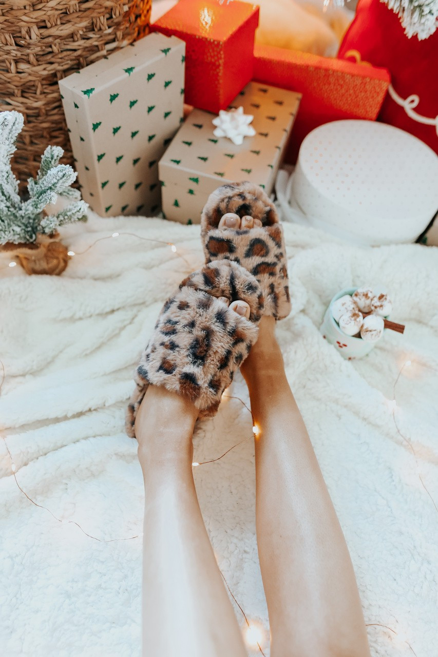Faux Fur Leopard Slippers | Magnolia Boutique