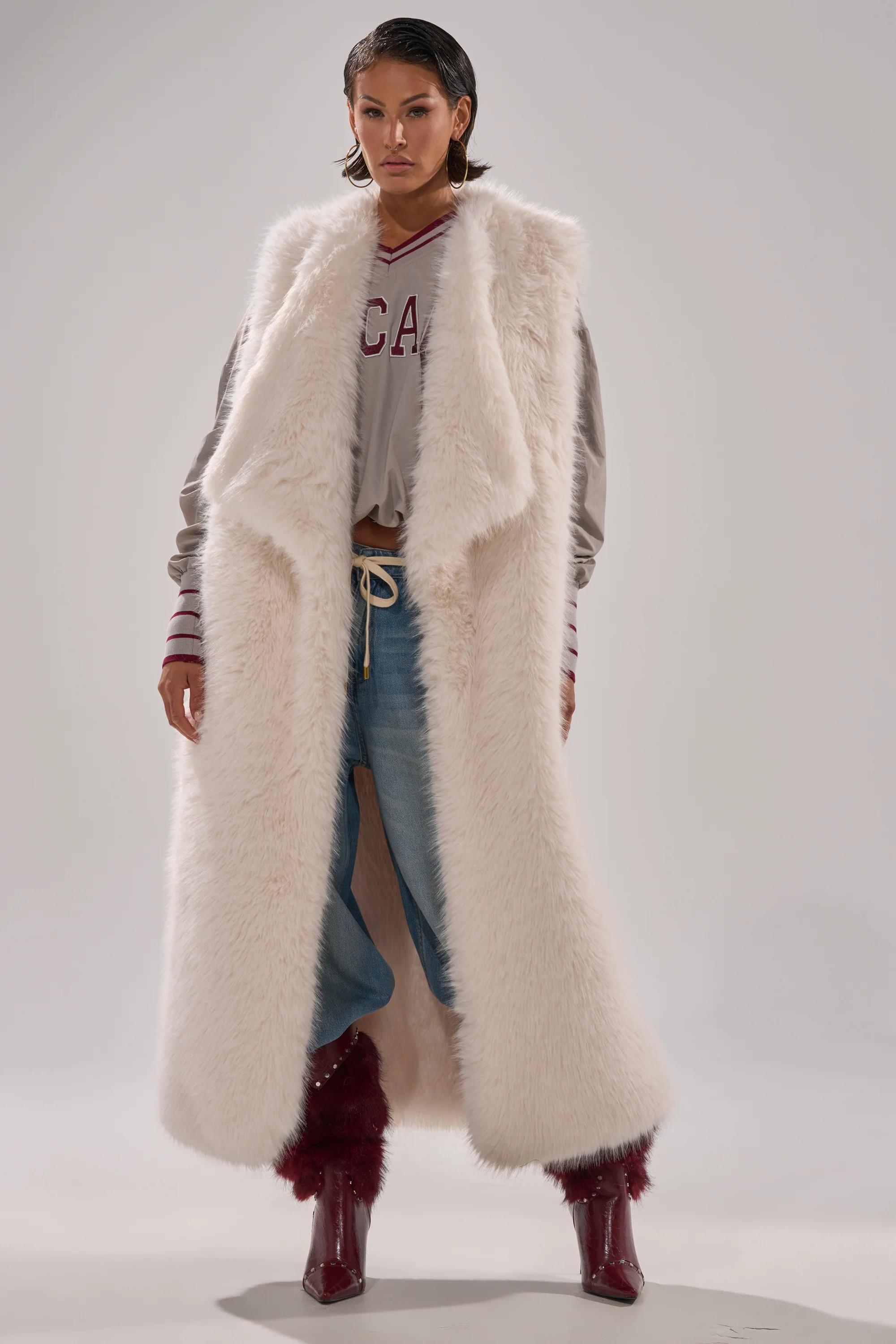 DOWN TIME FAUX FUR VEST IN IVORY | AKIRA