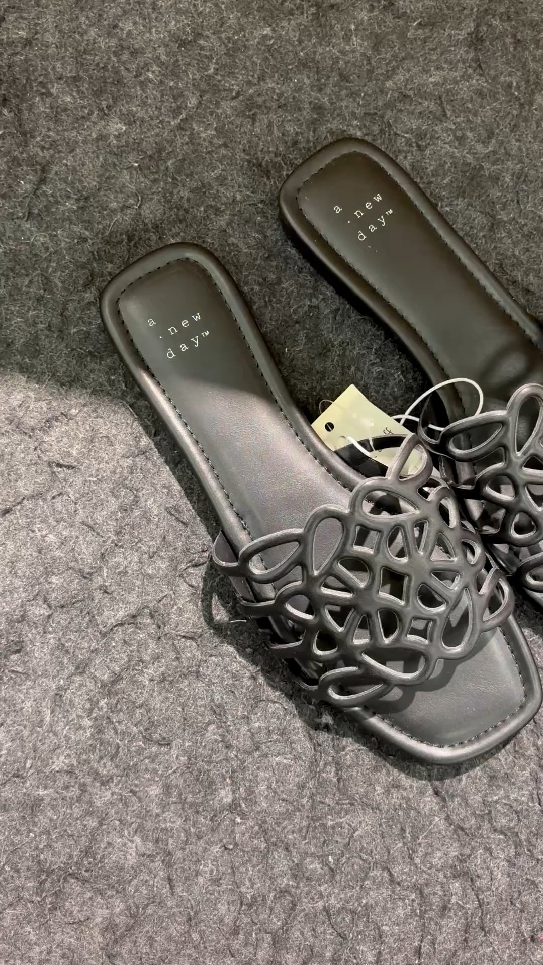 Designer look without designer prices. Loewe Dupe sandals in black & brown !! 

#LTKgrwm #LTKTravel #LTKootd