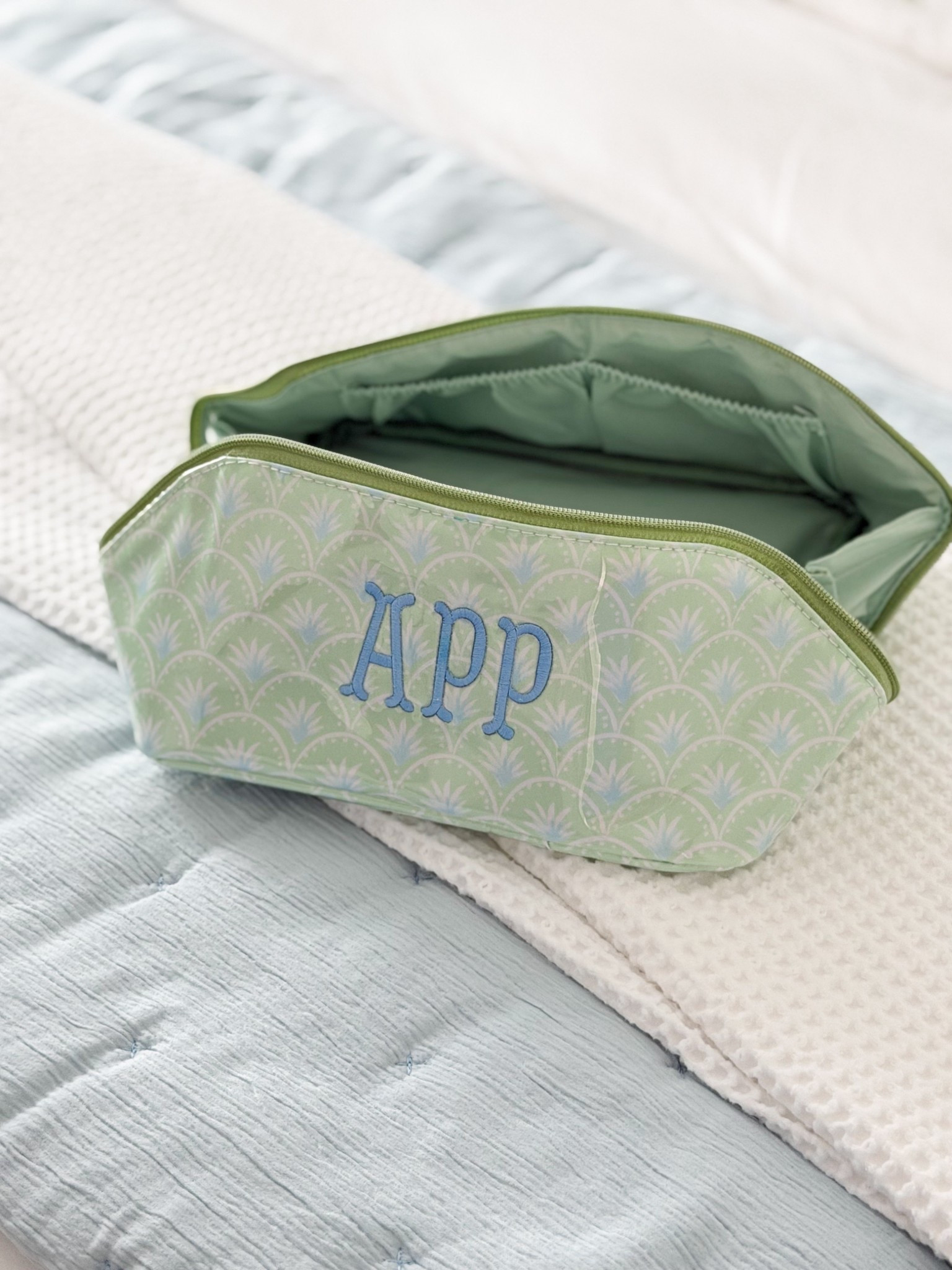 The cutest makeup bag ever! Linked more of my favs from this collection 🥰

Sprinkled with pink, graduation gift, Mother’s Day gift, blue and green, Grandmillennial style, preppy style, preppy gift, college girl gift, high school girl gift, monogram gift 

#LTKMothersDay