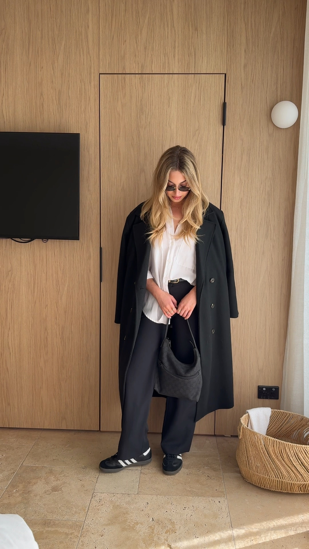 Get dressed with me🫶🏼

Pants are kookai, shirt is Zara and bag is vintage Gucci

#LTKworkwear #LTKaustralia #LTKspring