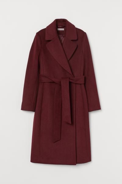 Fitted coat in a soft, felted wool blend. Notched lapels, concealed snap fasteners at front, remo... | H&M (US + CA)