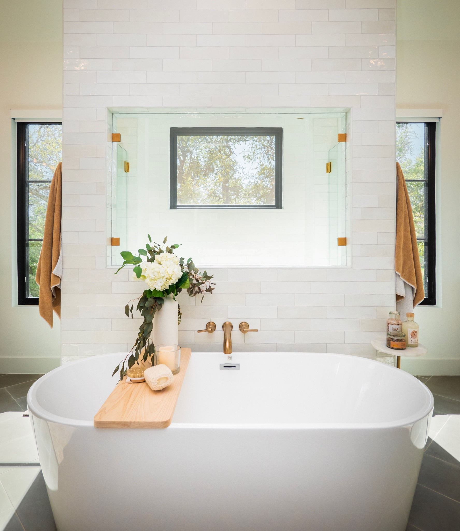 If I know one thing, it’s a good bath. Make sure you take some time to de-stress this week. 🛁😉

#LTKhome