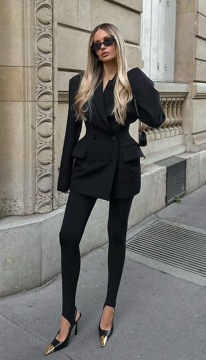 Black stirrup pats
Black blazer
Black pumps 

#LTKBeauty #LTKPetite #LTKSpringSale