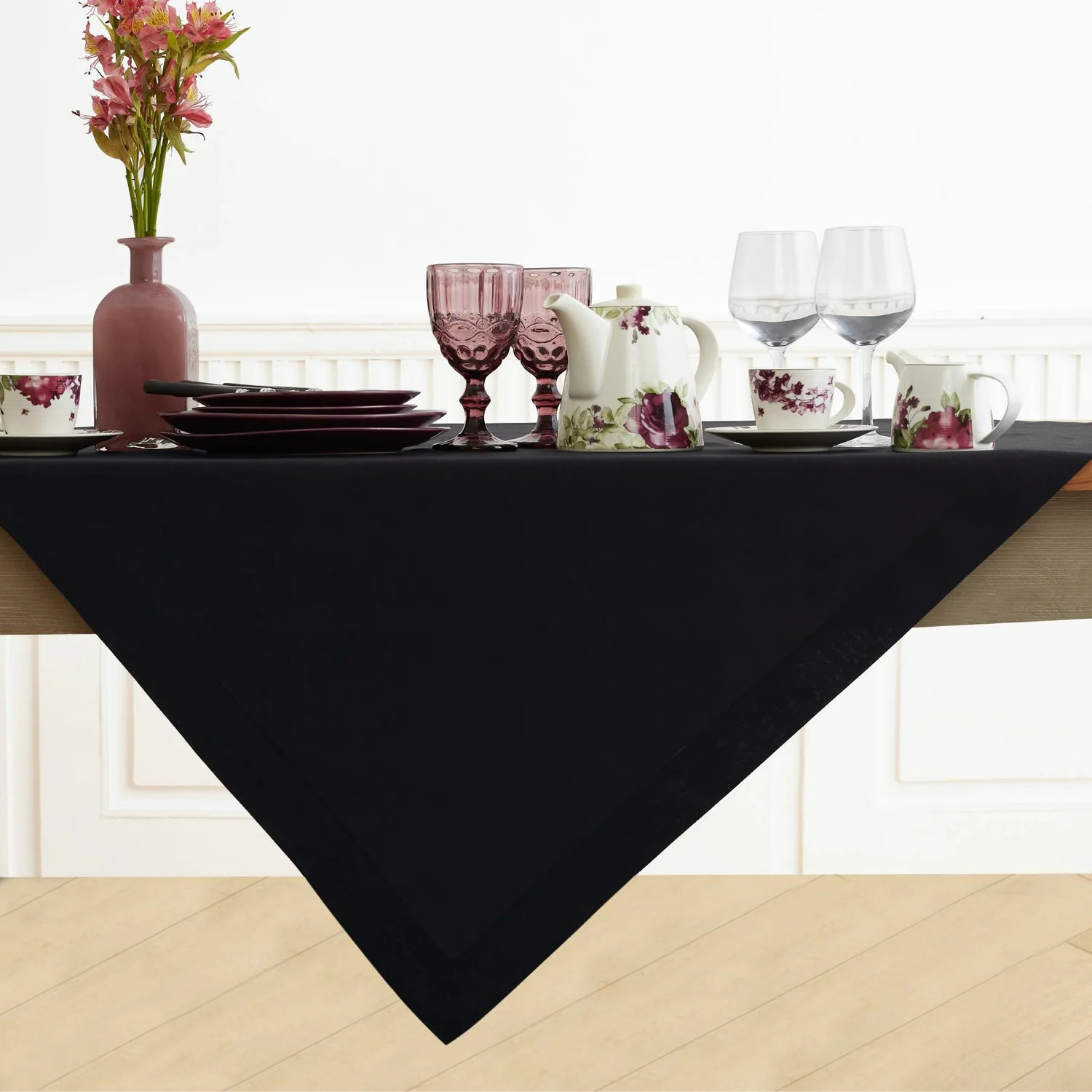 Fete Linen Tablecloth | 100% Pure Linen | Table Linen By Solino Home | Solino Home