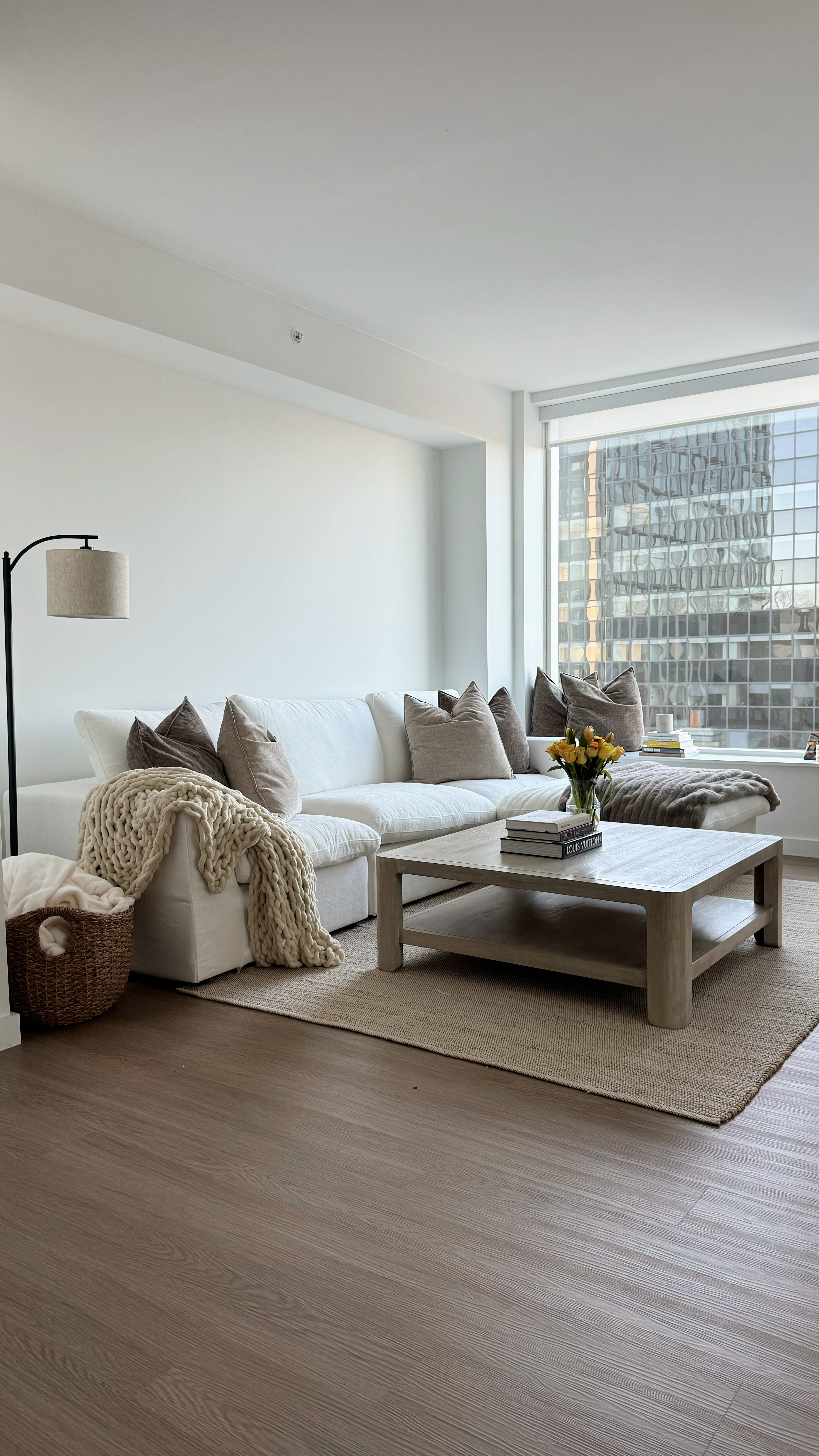 Living Room Apartment Inspo #apartment #home #apartmentdecor #livingroom #couch #coffeetable #tvconsole #homedecor 

 