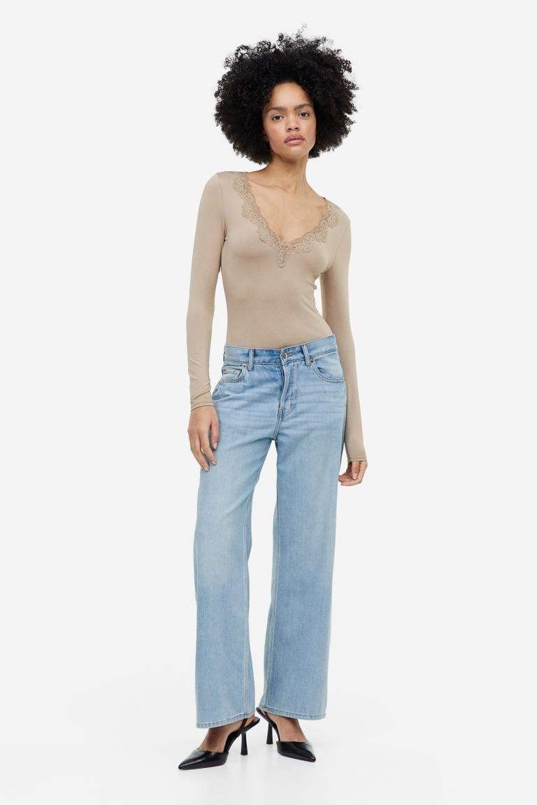Wide Low Jeans | H&M (DE, AT, CH, DK, NL, NO, FI)