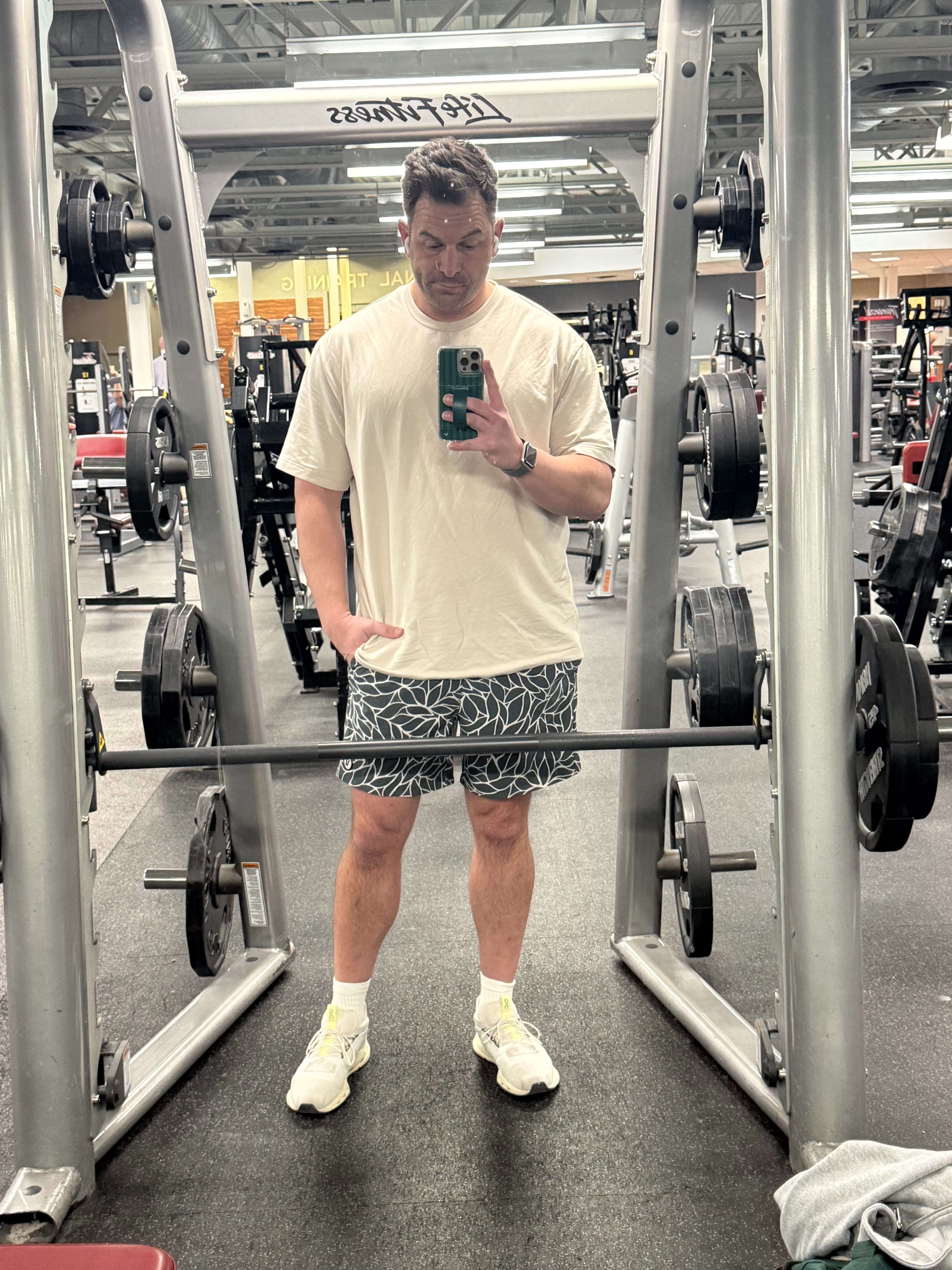 Rinse and repeat.  Current obsession: @Vuori US and @Alo Yoga 

 
Gym style, men’s wellness, workout fashion, lift heavy, men activewear 


#LTKMens #LTKActive #LTKootd