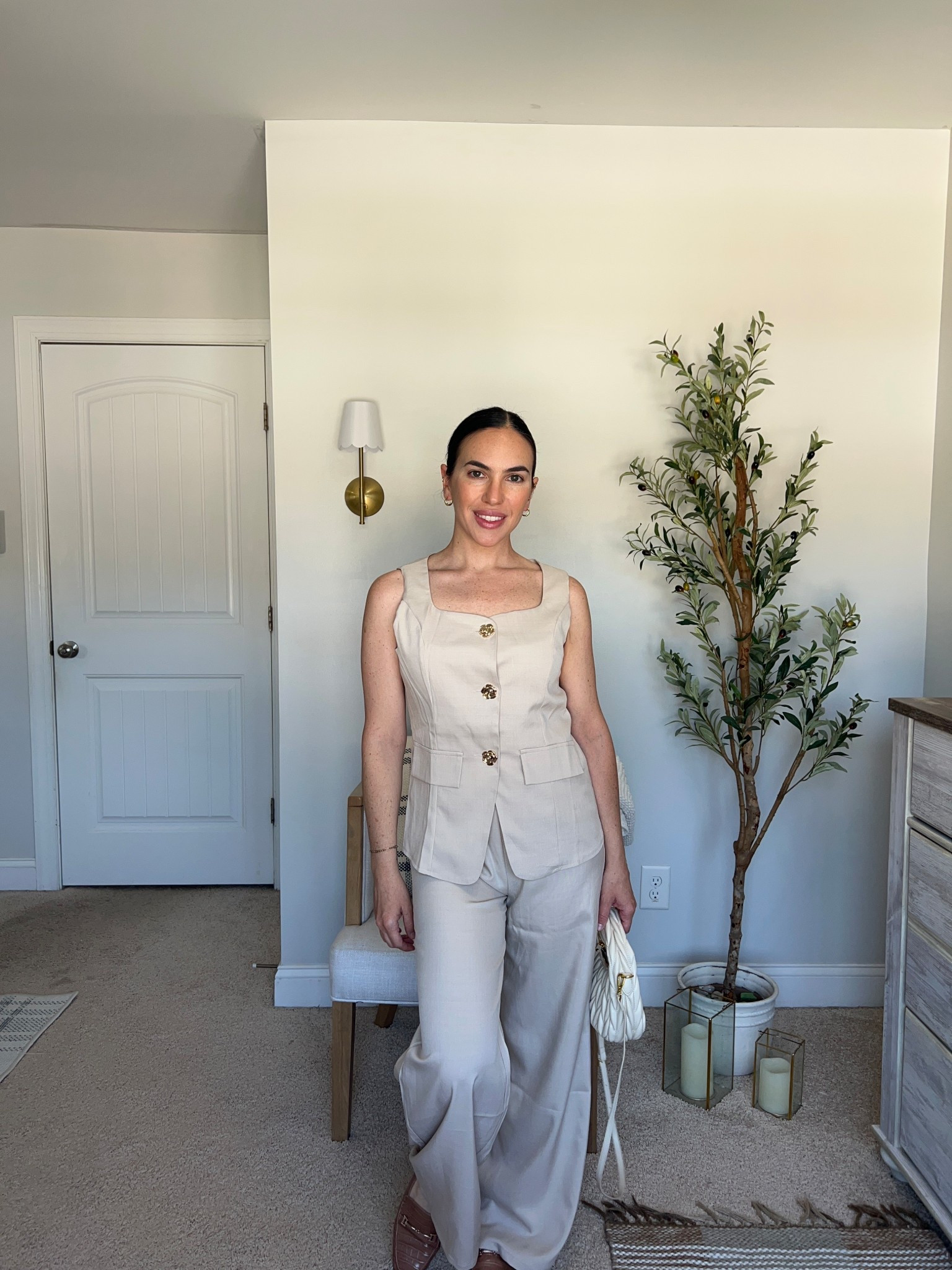 Work outfit
Chic
Old money