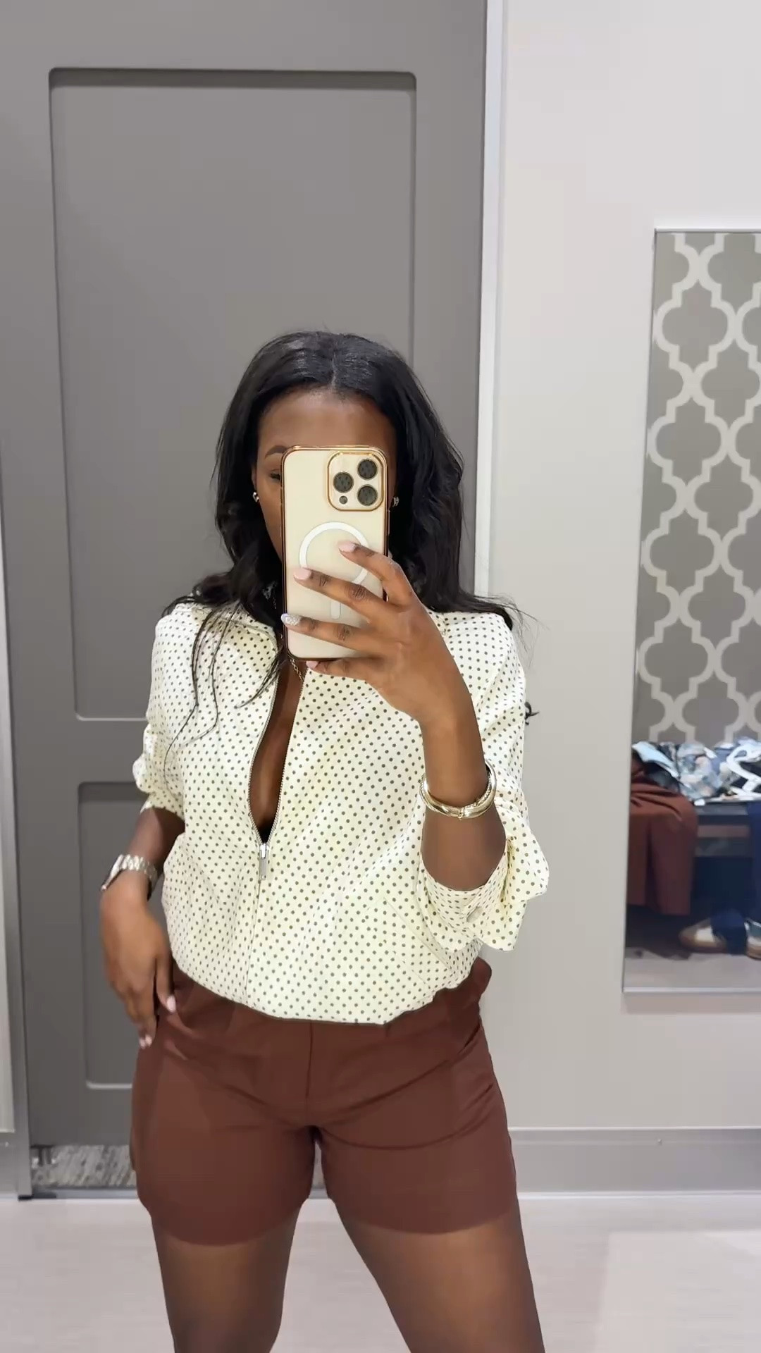 @Target for the win! Which jacket would you go with? Cream or brown?

#LTKgrwm #LTKMothersDay #LTKootd