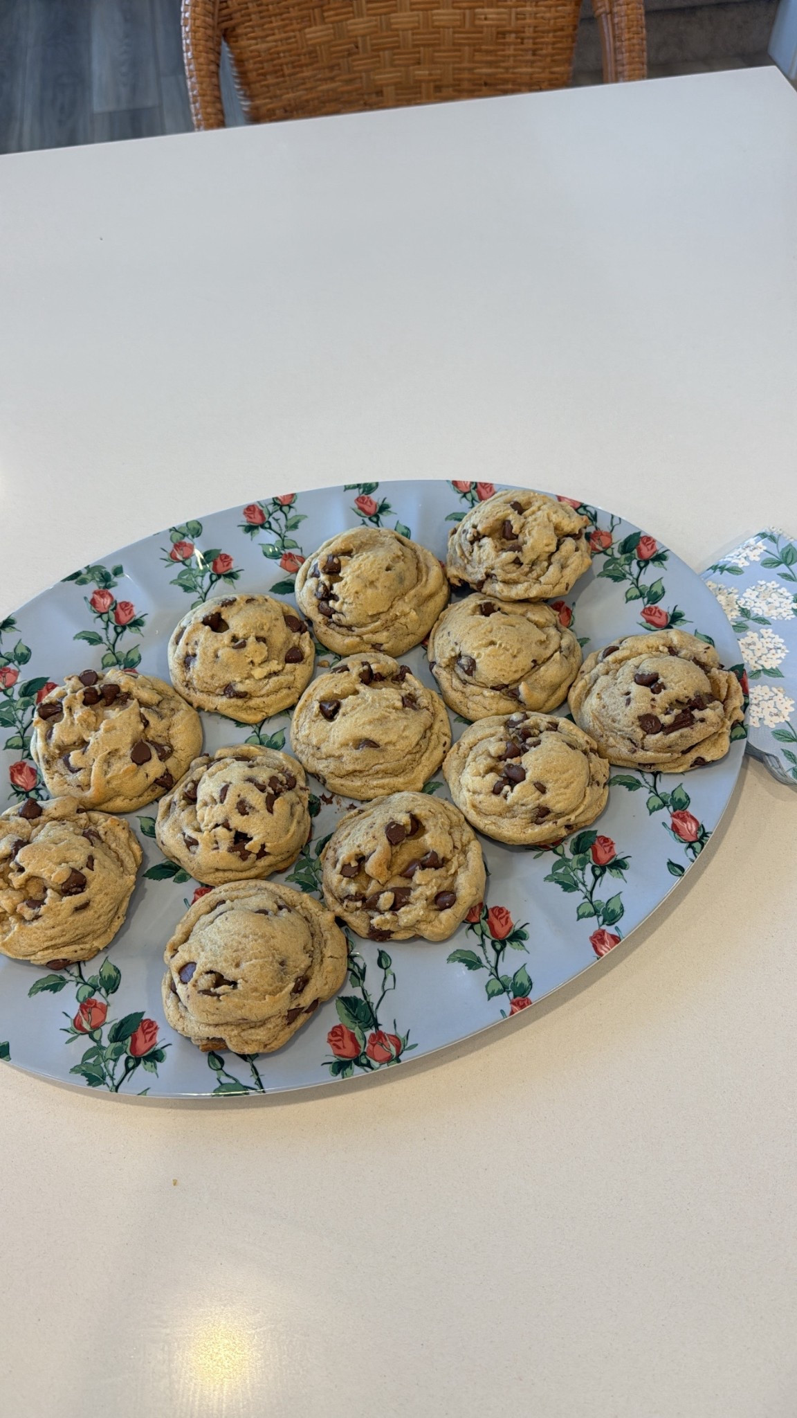 Such cute plates and oven mits for summer dinner parties 

#LTKHome #LTKdayinmylife #LTKSeasonal