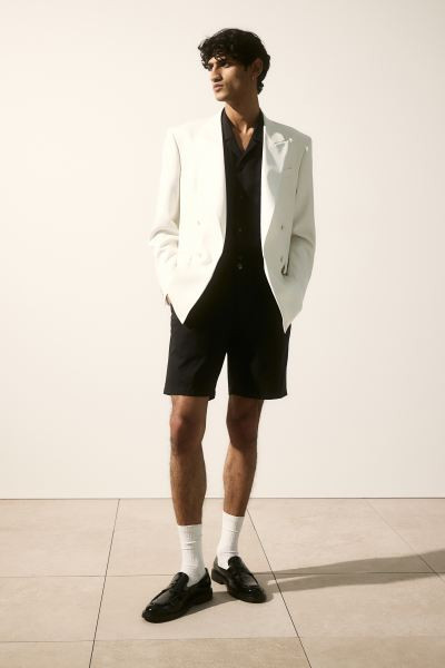 Regular Fit Linen-blend Shorts - Regular waist - Short - Light beige - Men | H&M US | H&M (US + CA)