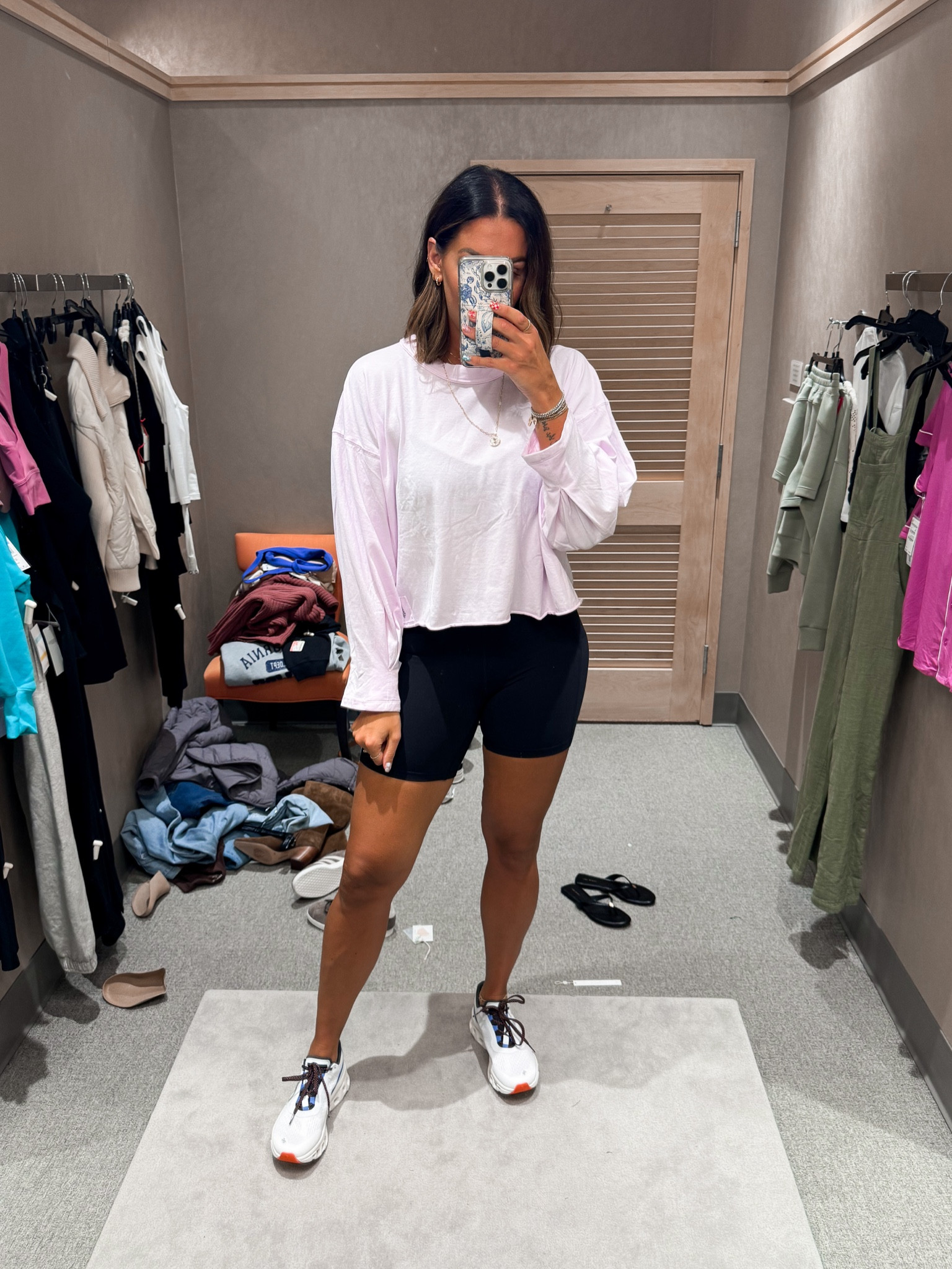 Top-medium
Biker shorts-medium
Sneakers-tts 8

#LTKFitness #LTKxNSale #LTKActive