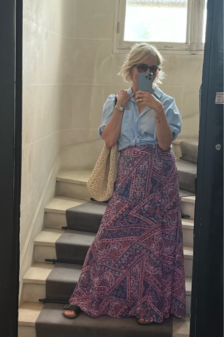 Paris stroll in Montmartre 💕

New skirt details below … so soft & comfortable.  I am a standard AU 10 and wearing a Euro size 38.