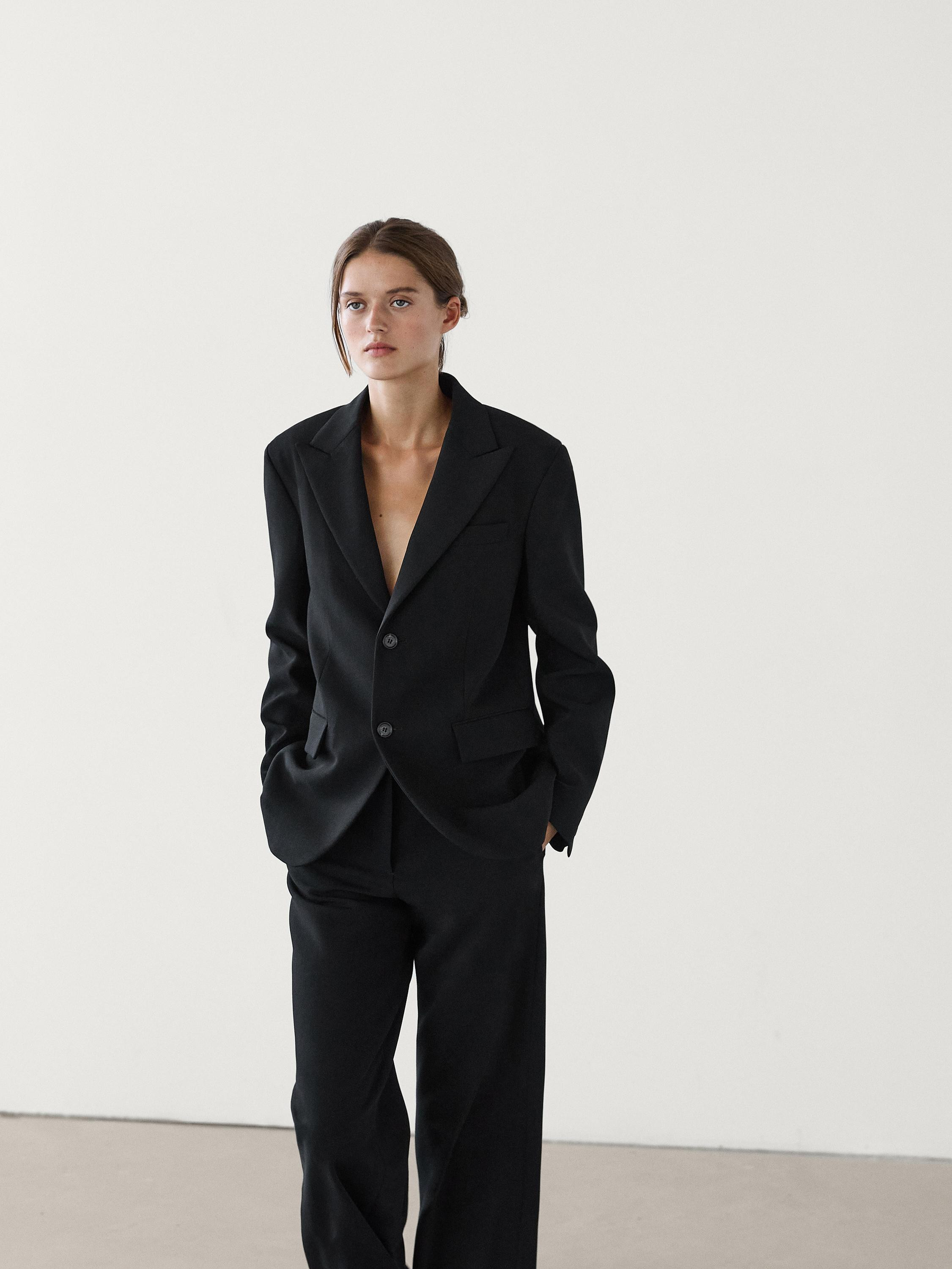 Passender Blazer aus Crêpe mit Knöpfen | Massimo Dutti DE