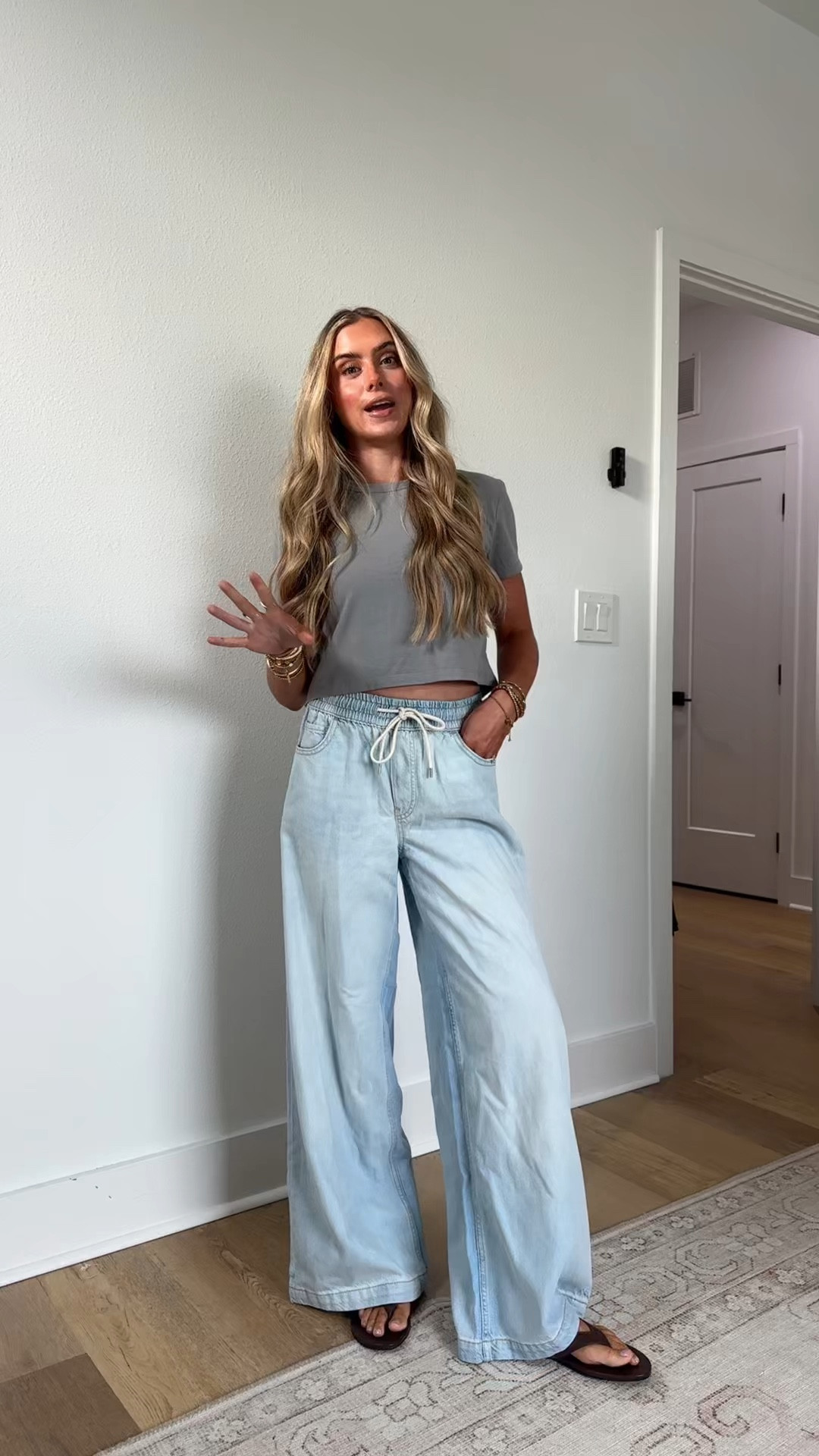 Gap size 24, 00, XS mid rise ultra soft ultra baggy jeans. A fit that moves freely. In UltraSoft non-stretch denim. Cut with a slouchy, loose leg

#LTKootd #LTKSaleAlert #LTKSeasonal