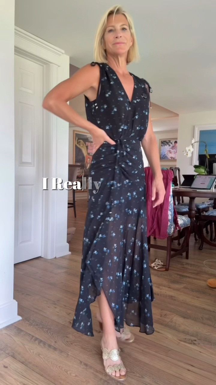 The berry midi is classic, feminine, and such a gorgeous fall color. The floral has the prettiest ruching and feels a little more fun for date night or a special occasion.

Perfect options for fall weddings, dinners, and events when you want to feel comfortable AND put together. 

 #LTKdayinmylife #LTKgrwm #LTKootd