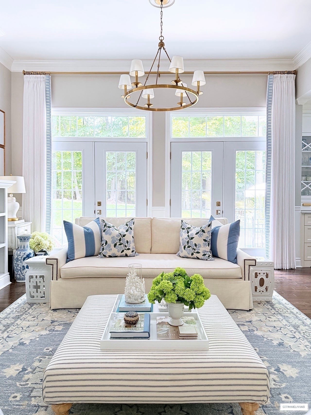 Simple and chic summer living room decor with blues and greens

Summer decor, summer finds, summer home finds, summer home decor

#LTKHome #LTKSeasonal