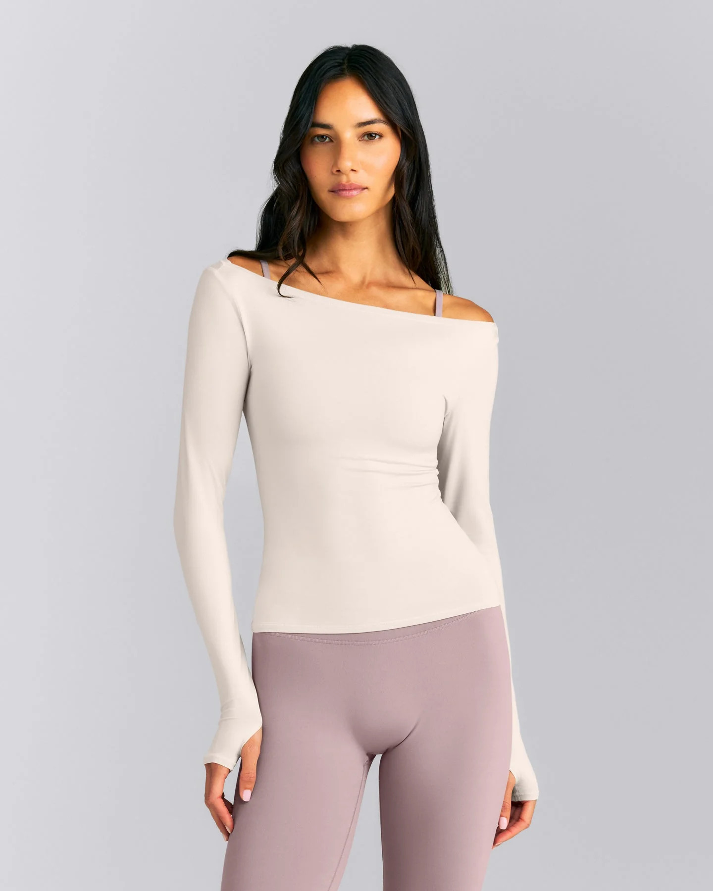 FormeSoft\u2122 Fitted Off-The-Shoulder Long Sleeve Top
Sand | Oner Active (UK / US)