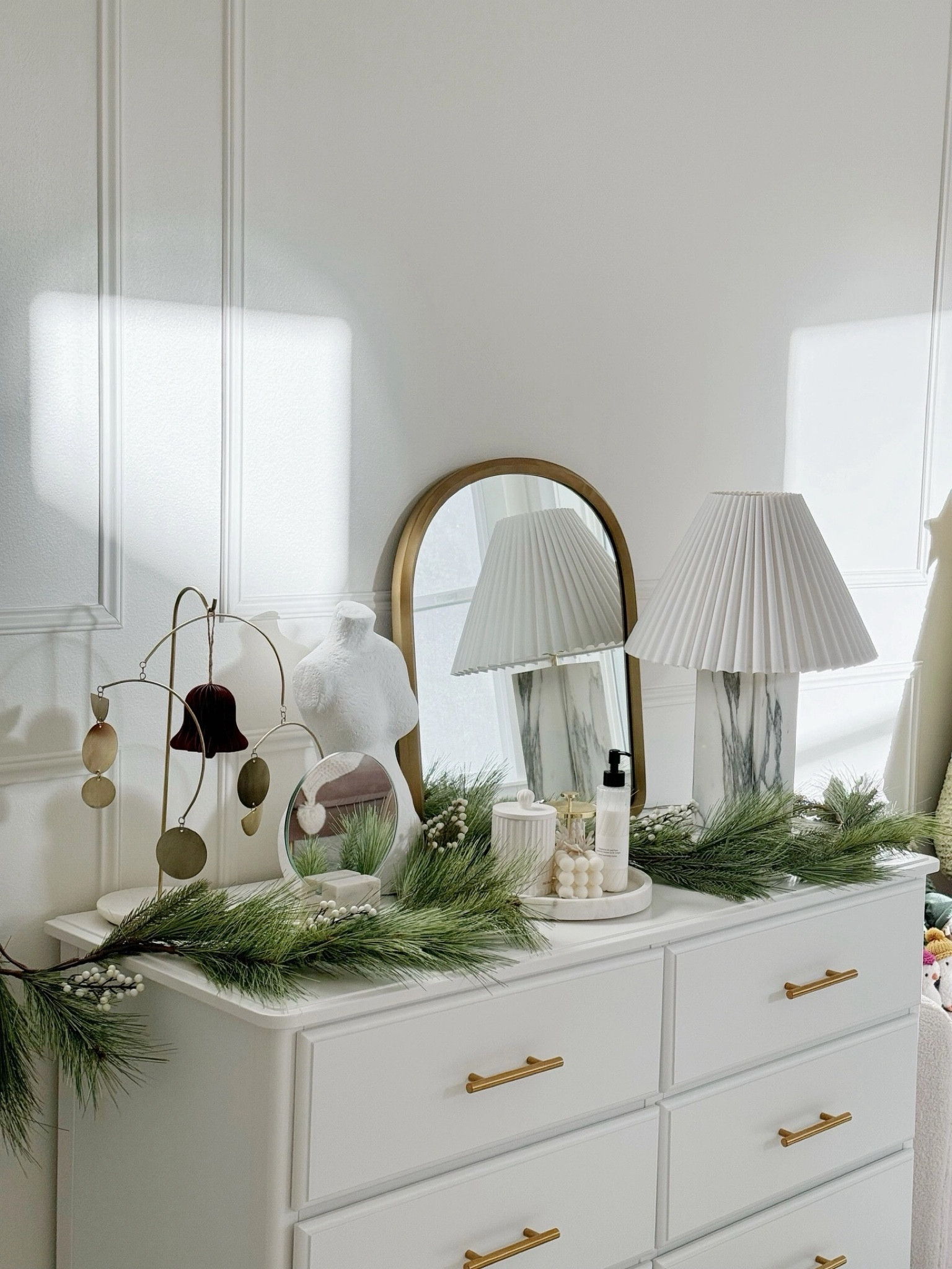 IKEA Dresser Hack & Decors
Simply replace the handles and legs and turn it into a designer piecee