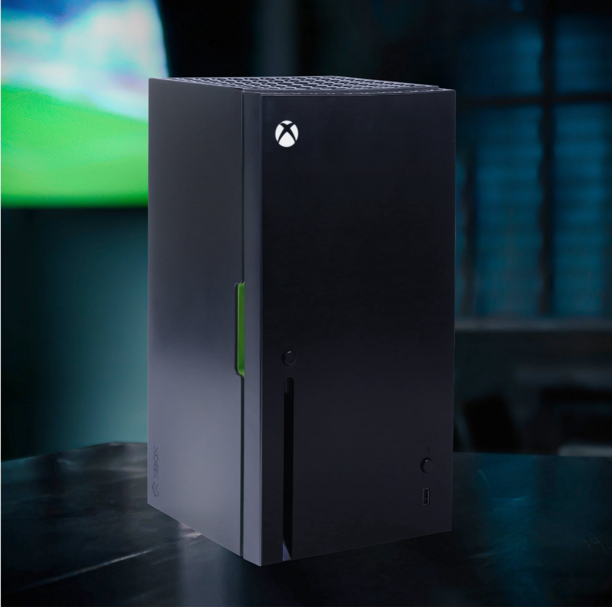 XBOX Series X Replica 8 Can Mini Fridge (Thermoelectric Cooler)

#LTKU #LTKGiftGuide #LTKVideo