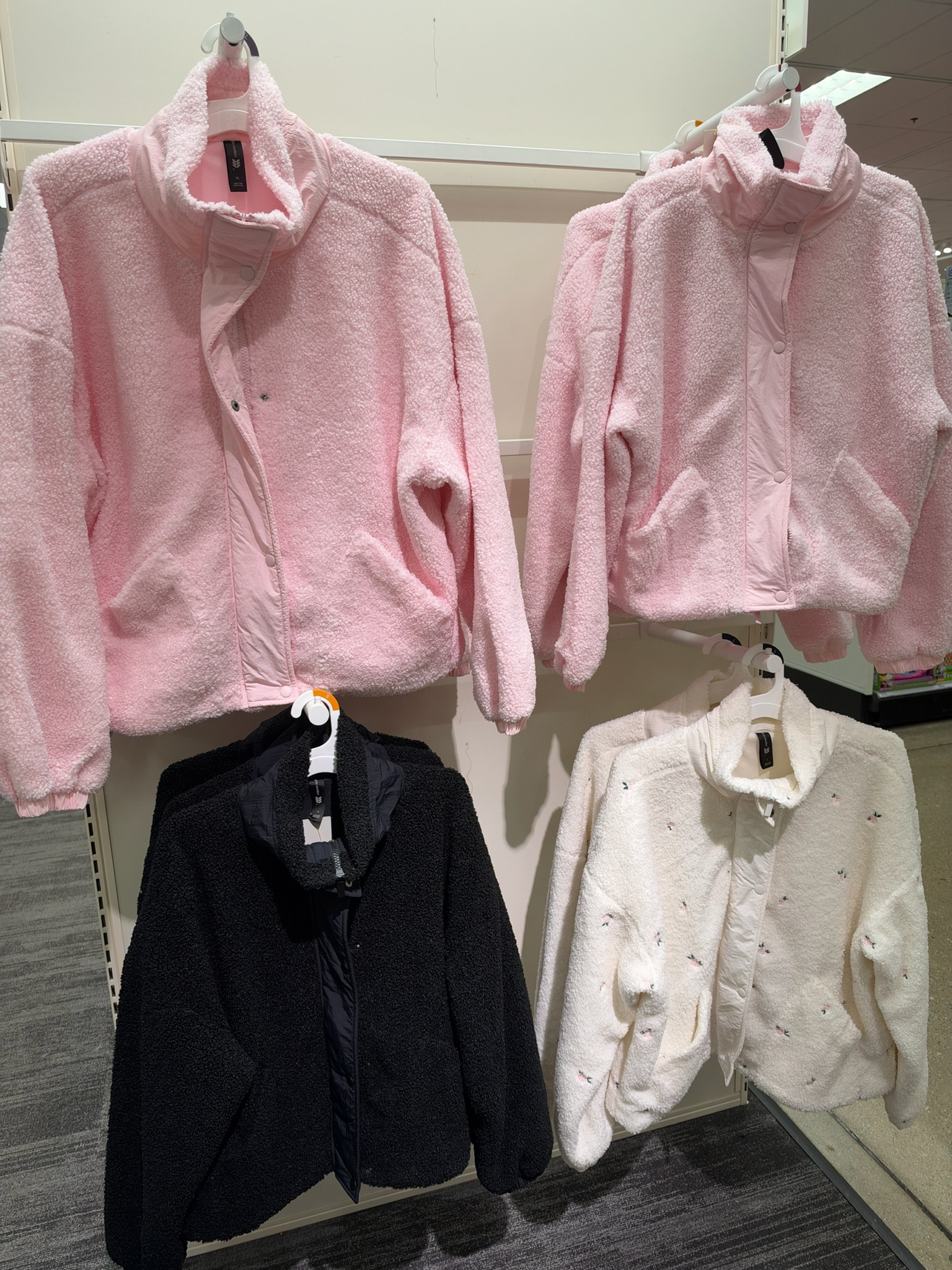 The cutest little sherpa jackets just hit Target 🩷🤍 perfect for throwing on with leggings, jeans or over your everyday fall outfits. I’m loving all the color options!

fall outfits women over 50, wedding guest dress summer, fall wedding guest dresses, fall dresses, date night outfits, fall fashion hauls, fall decor, country concert outfits, business casual workwear, halloween decor
 

 #LTKootd #LTKSeasonal #LTKActive
