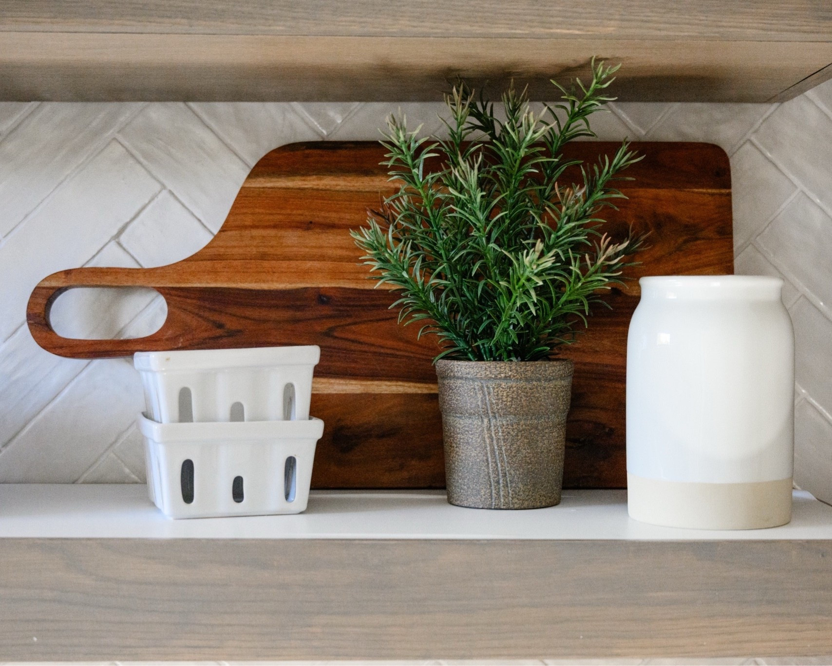 Kitchen floating shelf decor 

#LTKHome