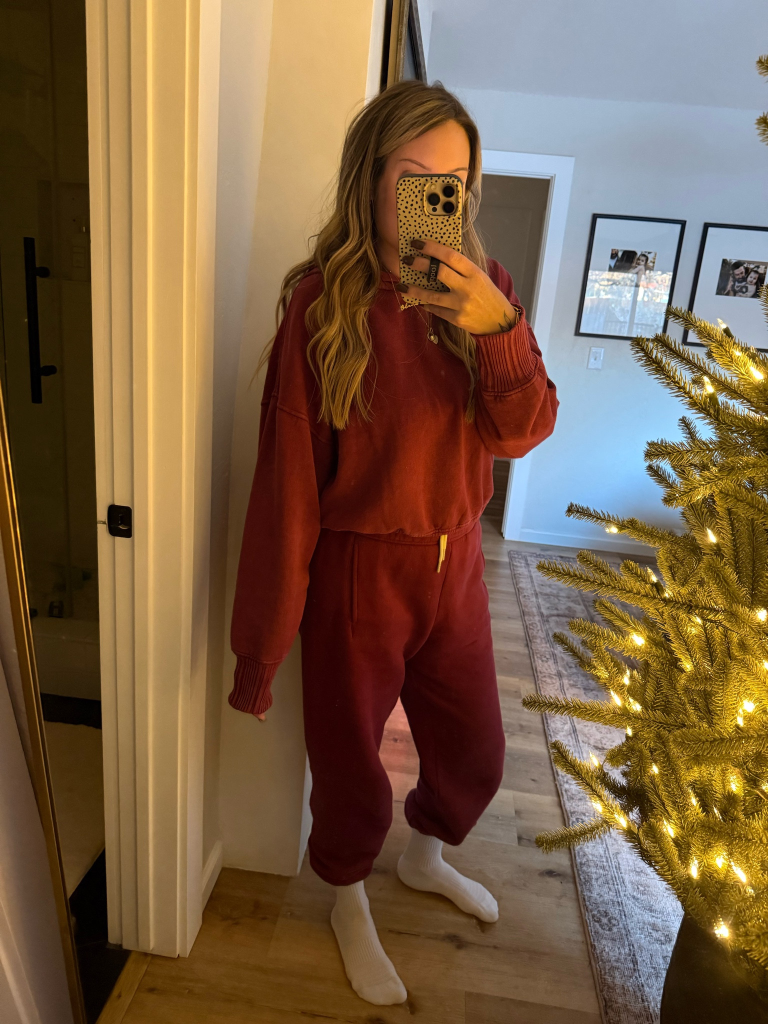The coziest sweat sets are on Black Friday sale from aerie! I am in a medium in both. 5’7” and 140 pounds! 

#LTKFindsUnder50 #LTKCyberWeek #LTKSaleAlert