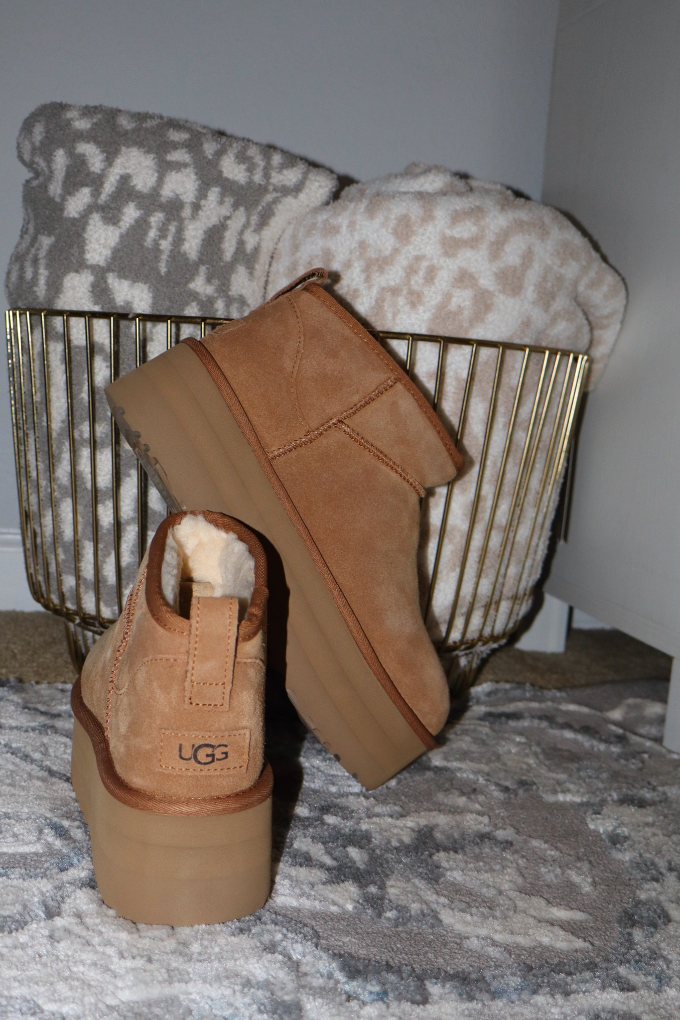 The cutest Uggs!! #uggs #platformuggs 

#LTKhome #LTKGiftGuide #LTKSeasonal
