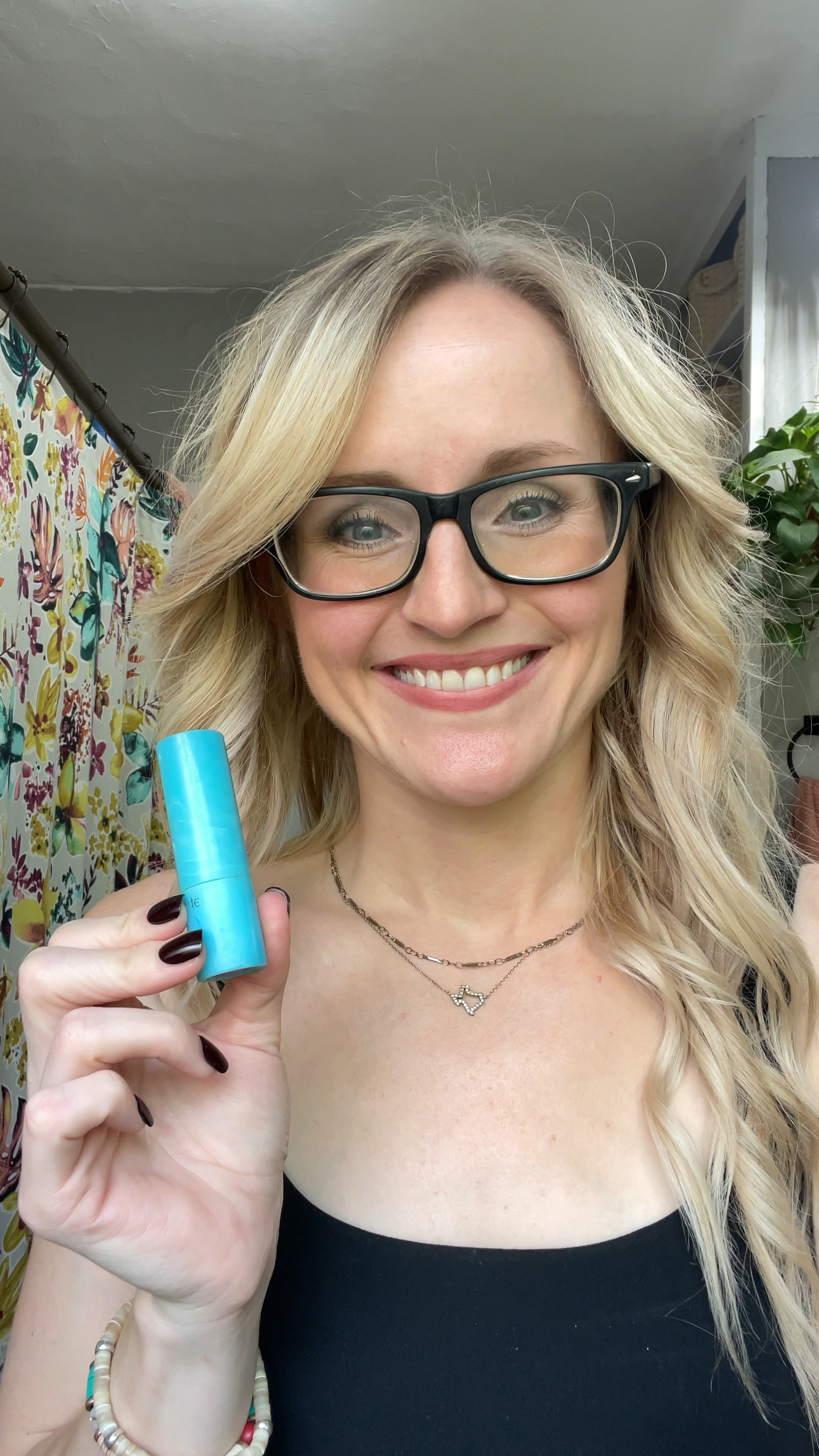 Love these lipsticks for the perfect combination of hydration and color! Goes on buttery smooth and stays that way. 💋

#LTKFindsUnder50 #LTKBeauty #LTKVideo