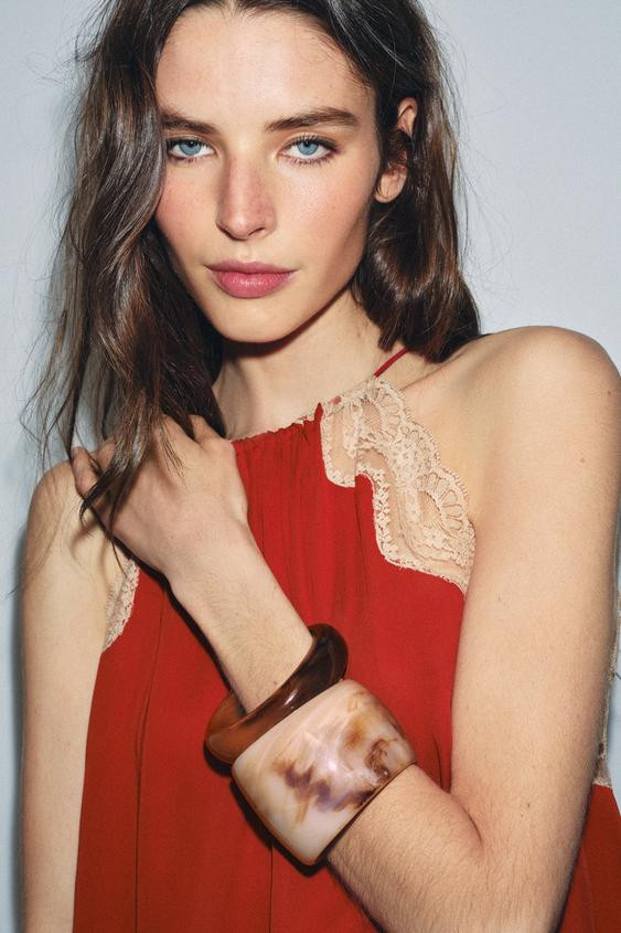 TWO-PACK OF RIGID RESIN BRACELETS | Zara US