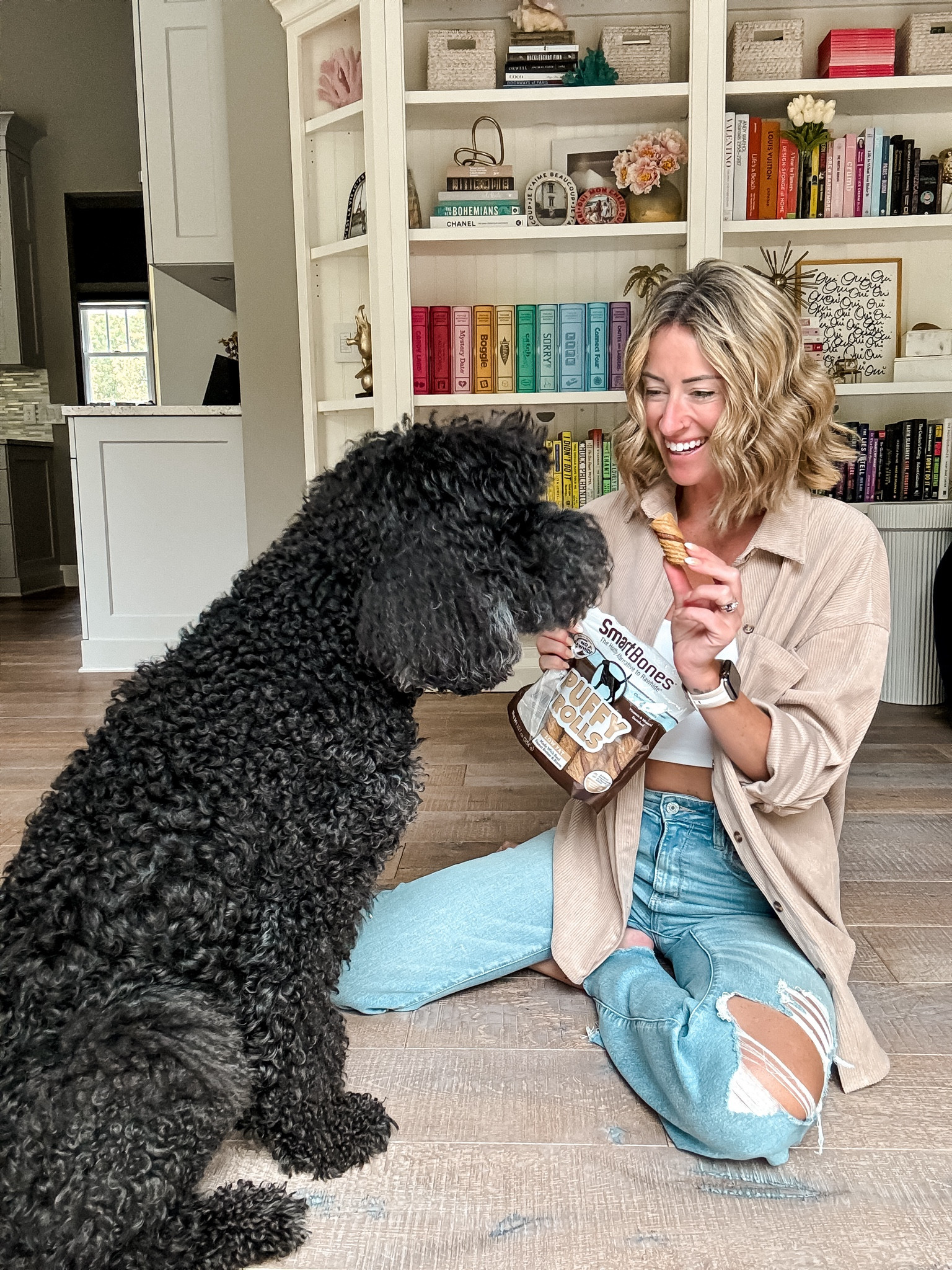 Charles is the bestest boy! He absolutely loves his SmartBones Puffy Rolls because they’re made with ingredients like real chicken, creamy peanut butter, vegetables and bison! And I love how these @SmartBonesChews rawhide-free chews are easy to digest, and how chewing helps maintain healthy teeth! 🤌🏻 (so I can spoil him with all the treats 😉)

#sponsored #SmartBonesNourish