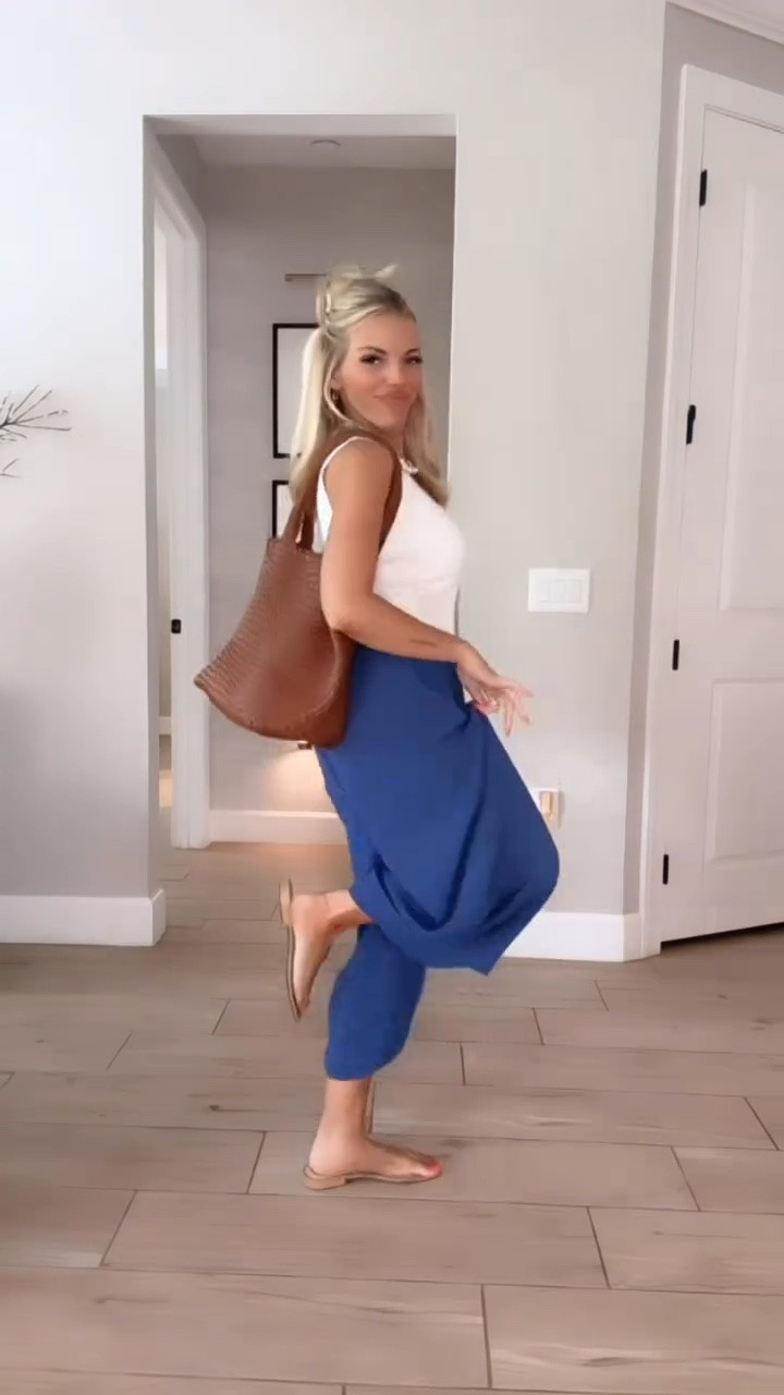 my favorite easy throw on and go summer pants and outfits! ✨

See my problem is, I wanna look put together but I also wanna be comfortable 🥴 loving all 3 of these easy outfits for a casual vibe! Which color is your favorite?! 

#amazonfinds #amazon #primeday #summerfashion @laurscardina @amazon

#LTKootd #LTKgrwm #LTKmomlife