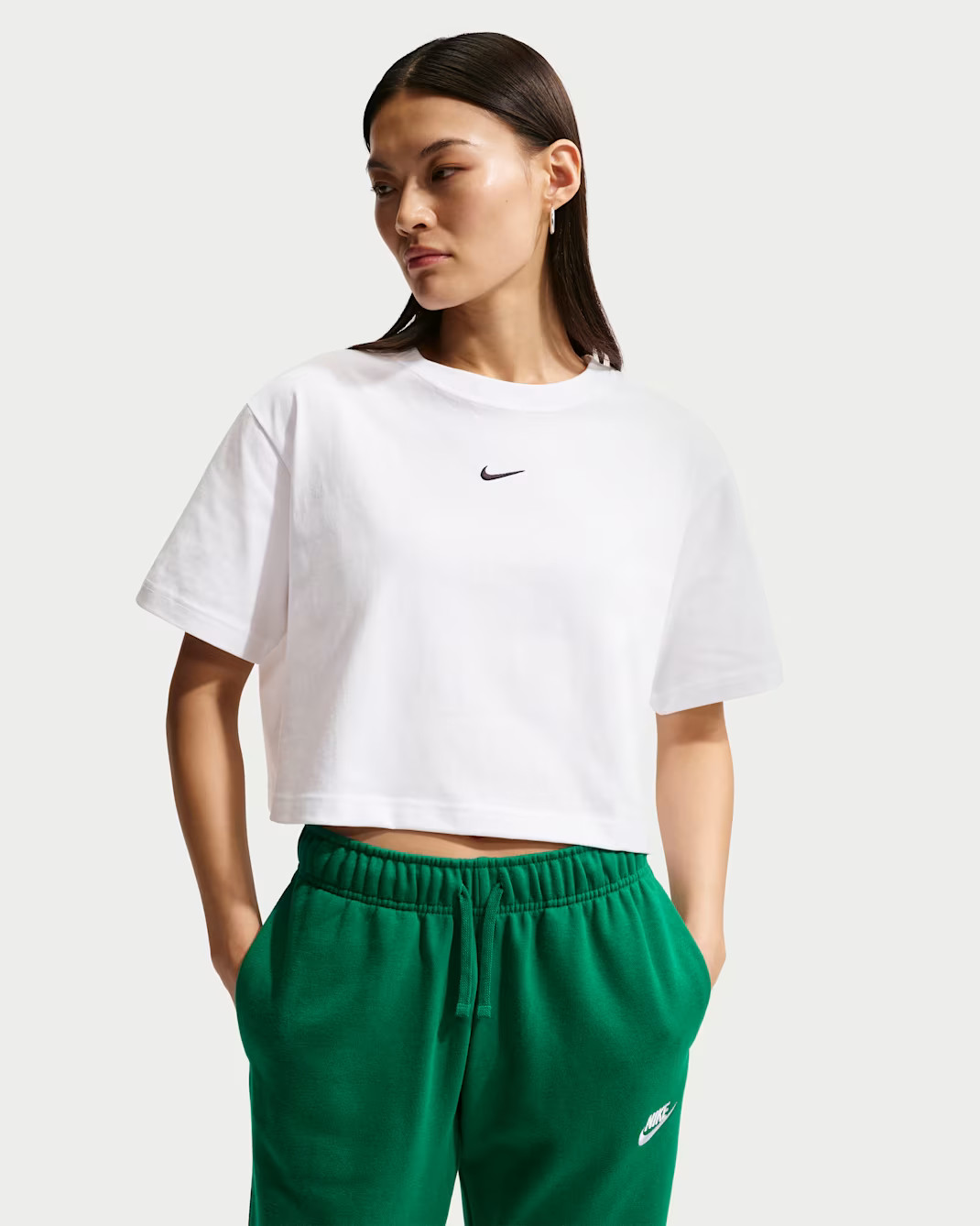 Nike Sportswear Women's Loose Short-Sleeve Cropped T-Shirt | Nike (US)