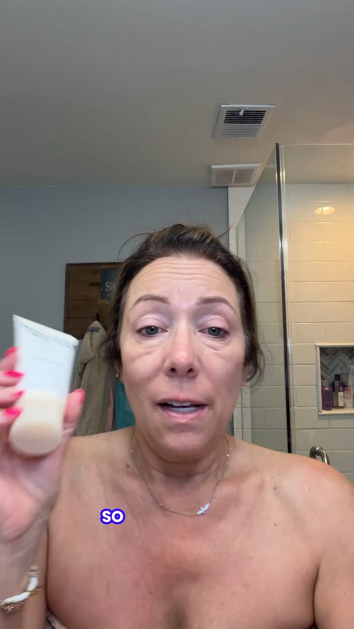 PURITO oat calming lotion is a lightweight moisturizer designed to soothe sensitive skin, provide hydration, and support the skin barrier.@Purito USA #Purito #SensitiveSkin #SkinBarrier