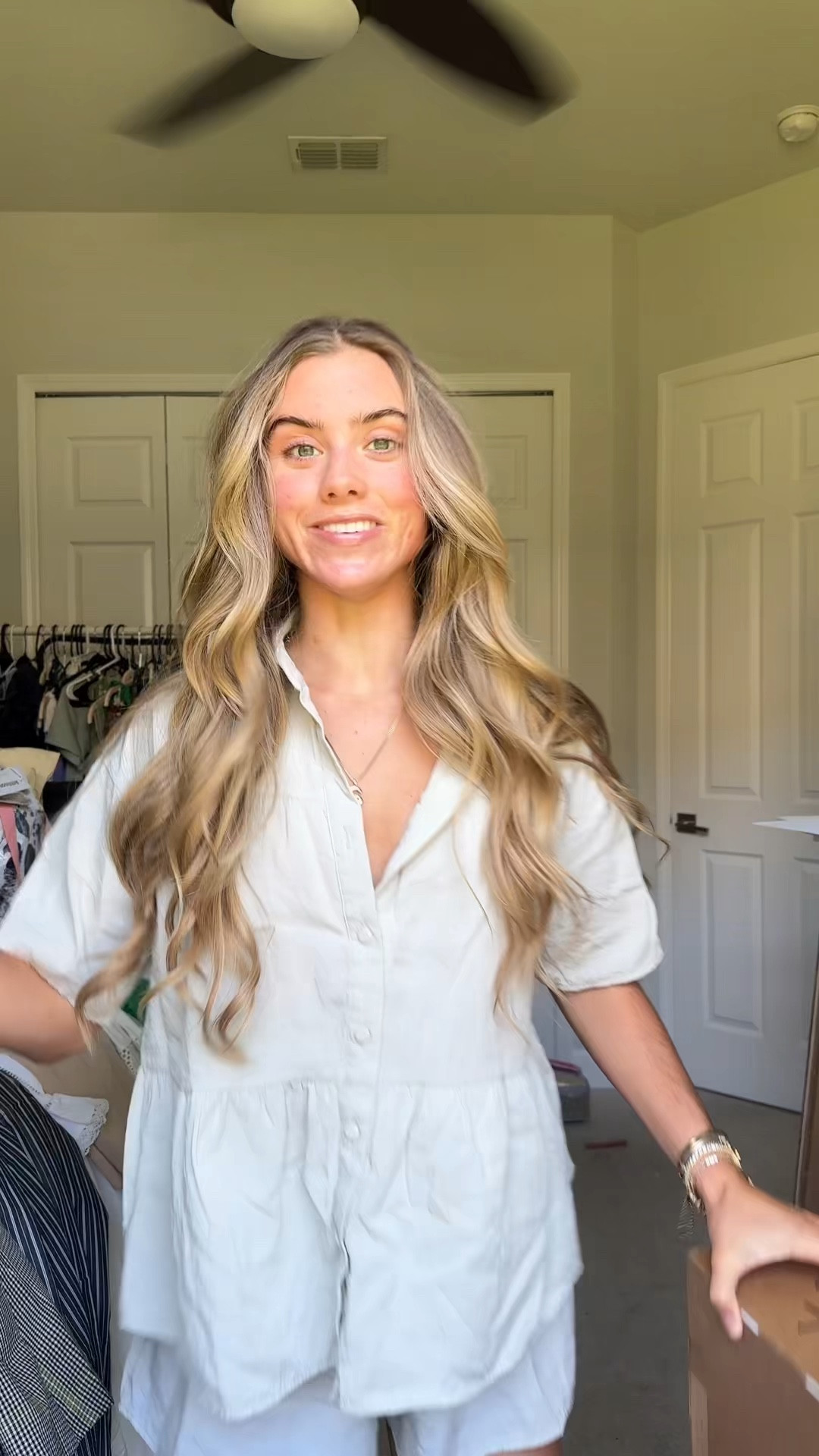 the most genius subscription service you’ve ever met @Vivrelle use code SLOANEVOSEN 👜 i have a rental subscription for my clothes so it only makes sense to have one for bags too!! you get to rent and try out different styles and color and brands without the 🤑 commitment!! GENIUS. 

#vivrelle #vivrelleunboxing #vivrellebag #vivrellereview #vivrellepartner #unboxing #designerbags #designerbagunboxing #chanelbag #denimpurse #shoppinghaul #haul #unboxingvideo #unboxinghaul #pursecollection #pursetok #pursehaul #purseunboxing purse, bags, unboxing, haul, shopping haul, purse unboxing, vivrelle, designer bags, designer bag rental, clothing rental, bag rental, purse rental. 
@Vivrelle

#LTKootd #LTKSaleAlert #LTKTravel