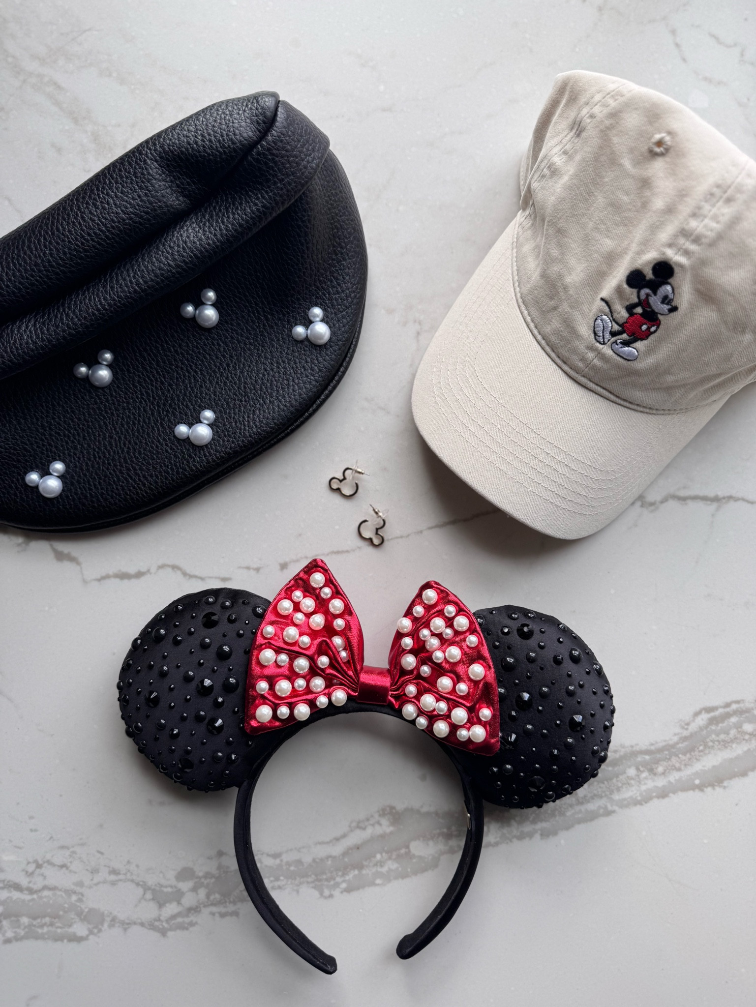 a little extra magic 

#LTKHoliday #LTKFamily #LTKStyleTip