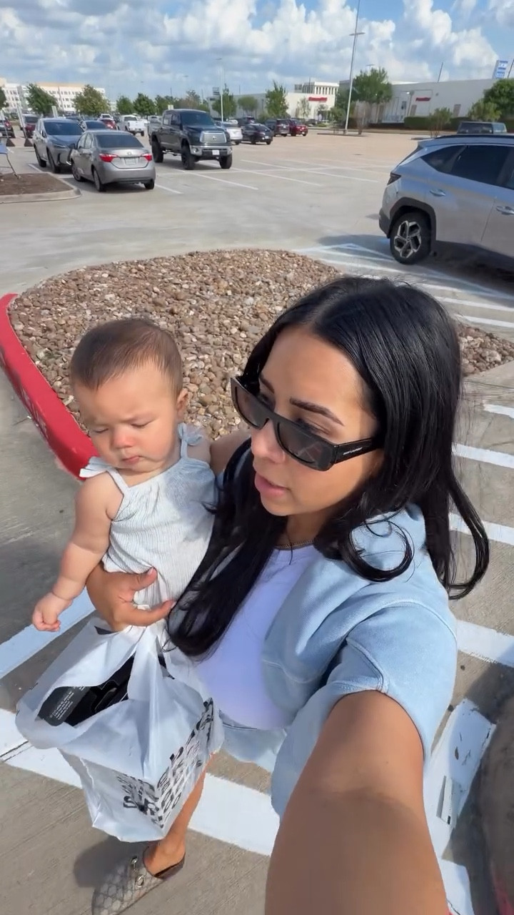 Spend the evening with me!!❤️ Hope you had the best day!!

 Comment “shop” for links in video 🫶🏼

#nighttime #routine #momlife #relatable #ditl sahm, evening vlog, dinner, mom of 2, baby, postpartum