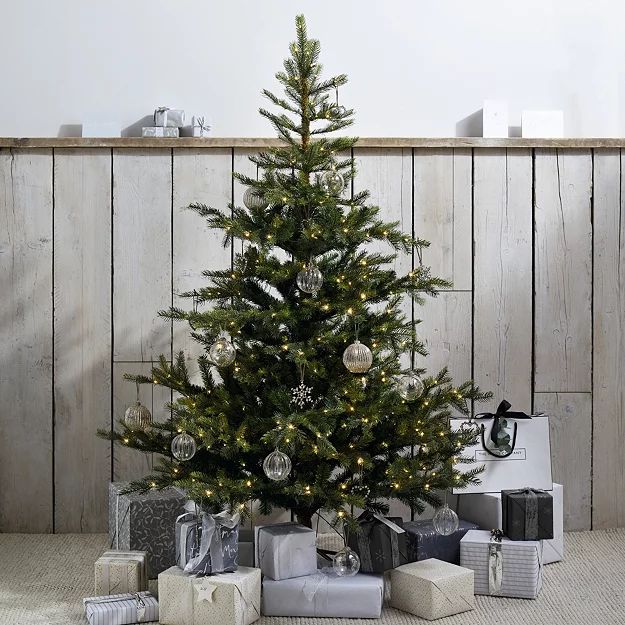 Pre-Lit Grand Spruce Christmas Tree - 6ft | The White Company (UK)