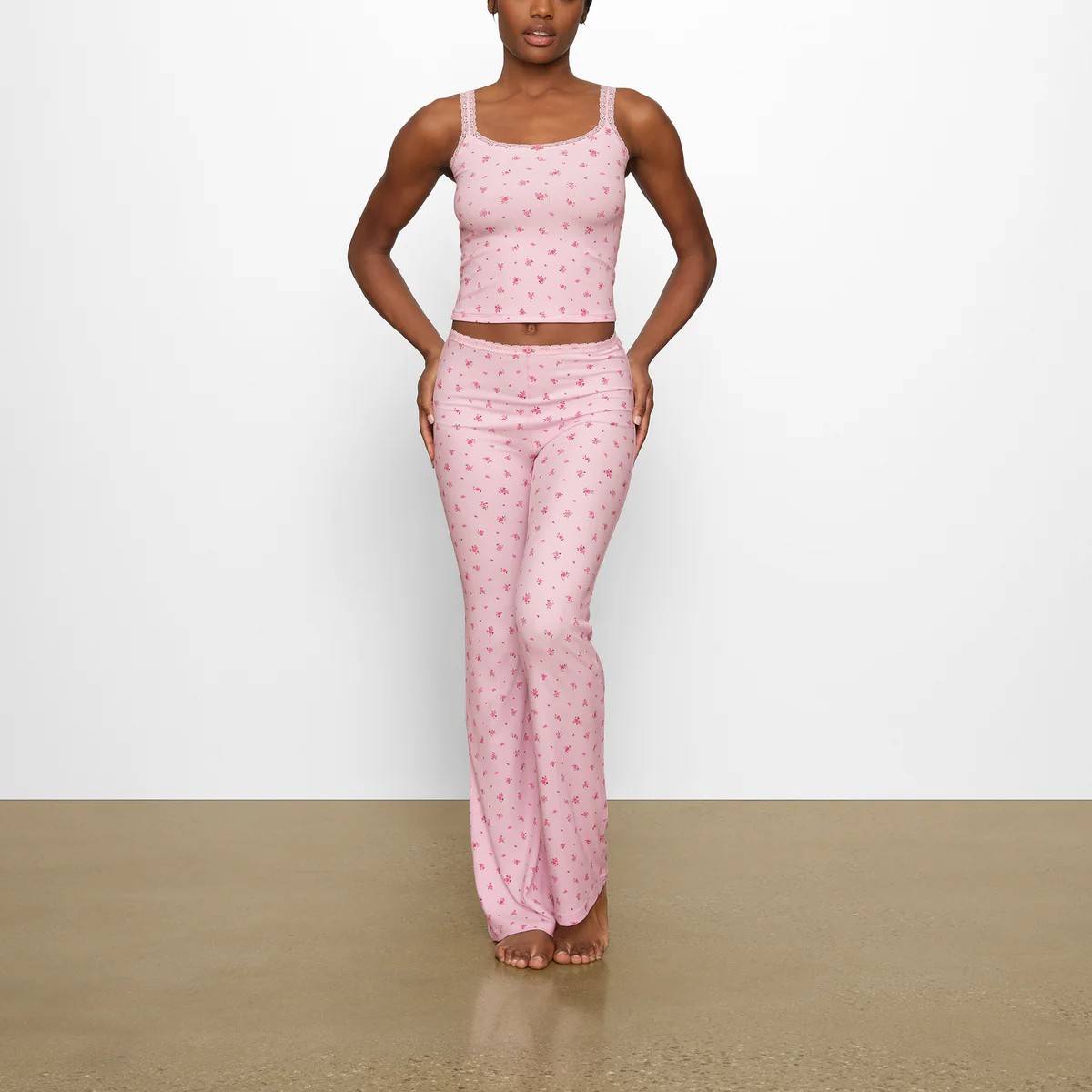 SOFT LOUNGE LACE TANK | SKIMS (US)