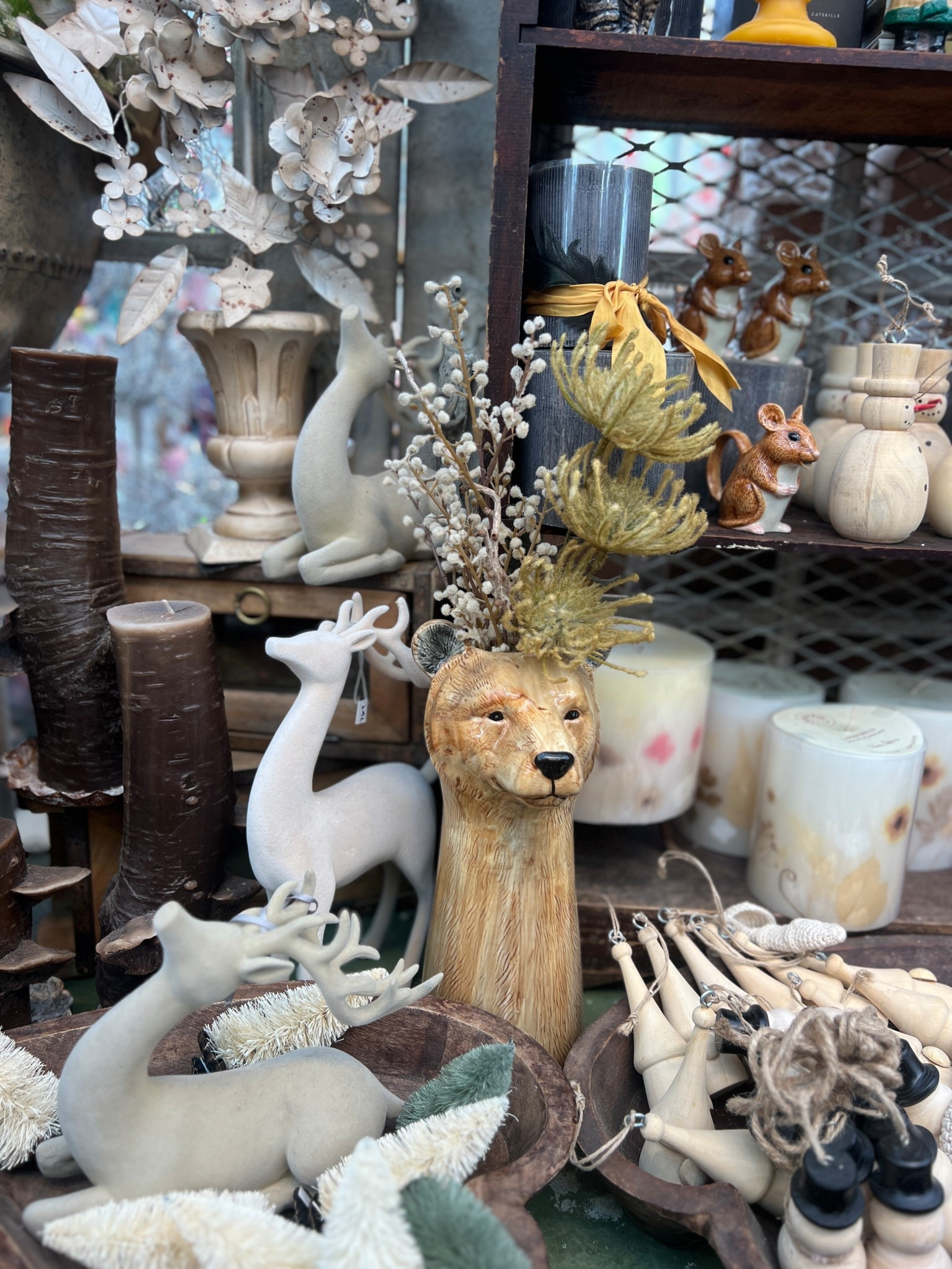 HOLIDAY HOME 🏡 | Make the season bright right at home! #designerstyle #homedecor #homefortheholidays 

#LTKHoliday #LTKGiftGuide #LTKSeasonal