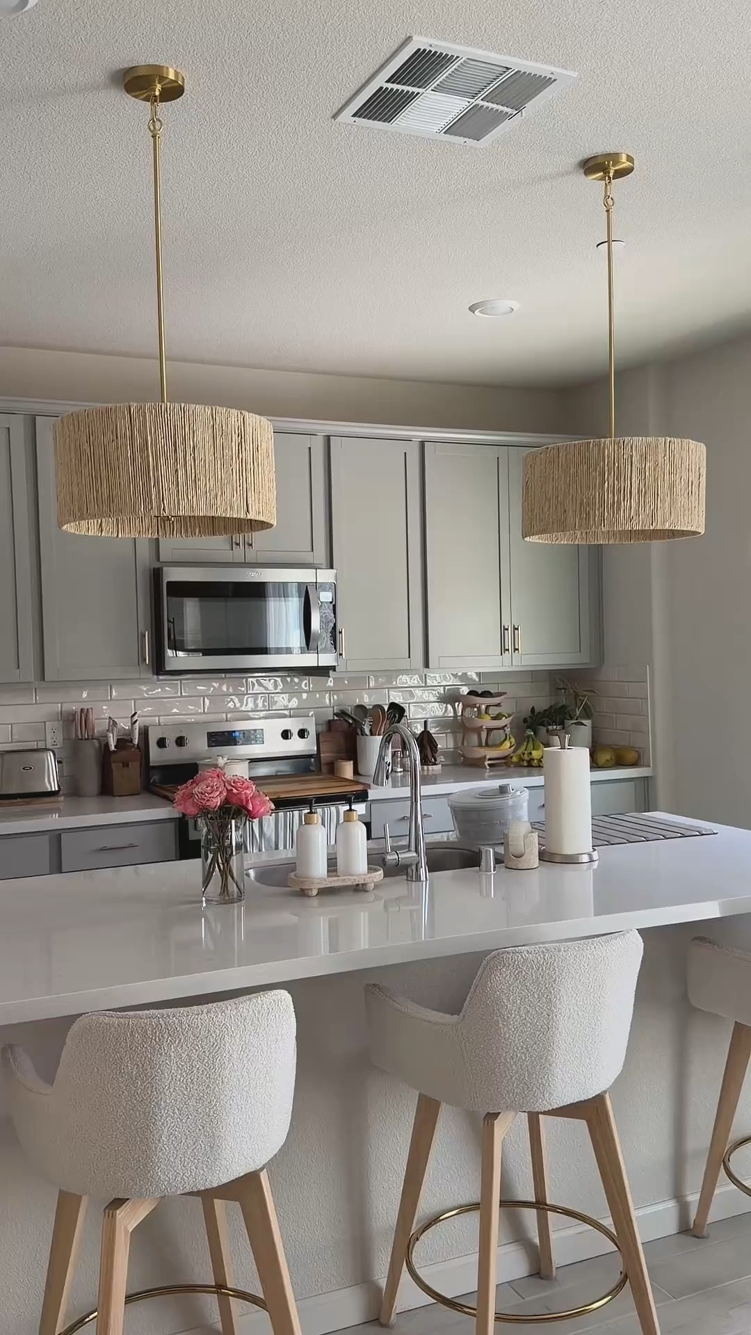 Hung the pendant lights I got from @wayfair and I’m obsessed!! 😍 

These are on sale during Way Day on Wayfair 🎉

#wayfair #kitchen #lighting 

#LTKHome #LTKSaleAlert #LTKMothersDay