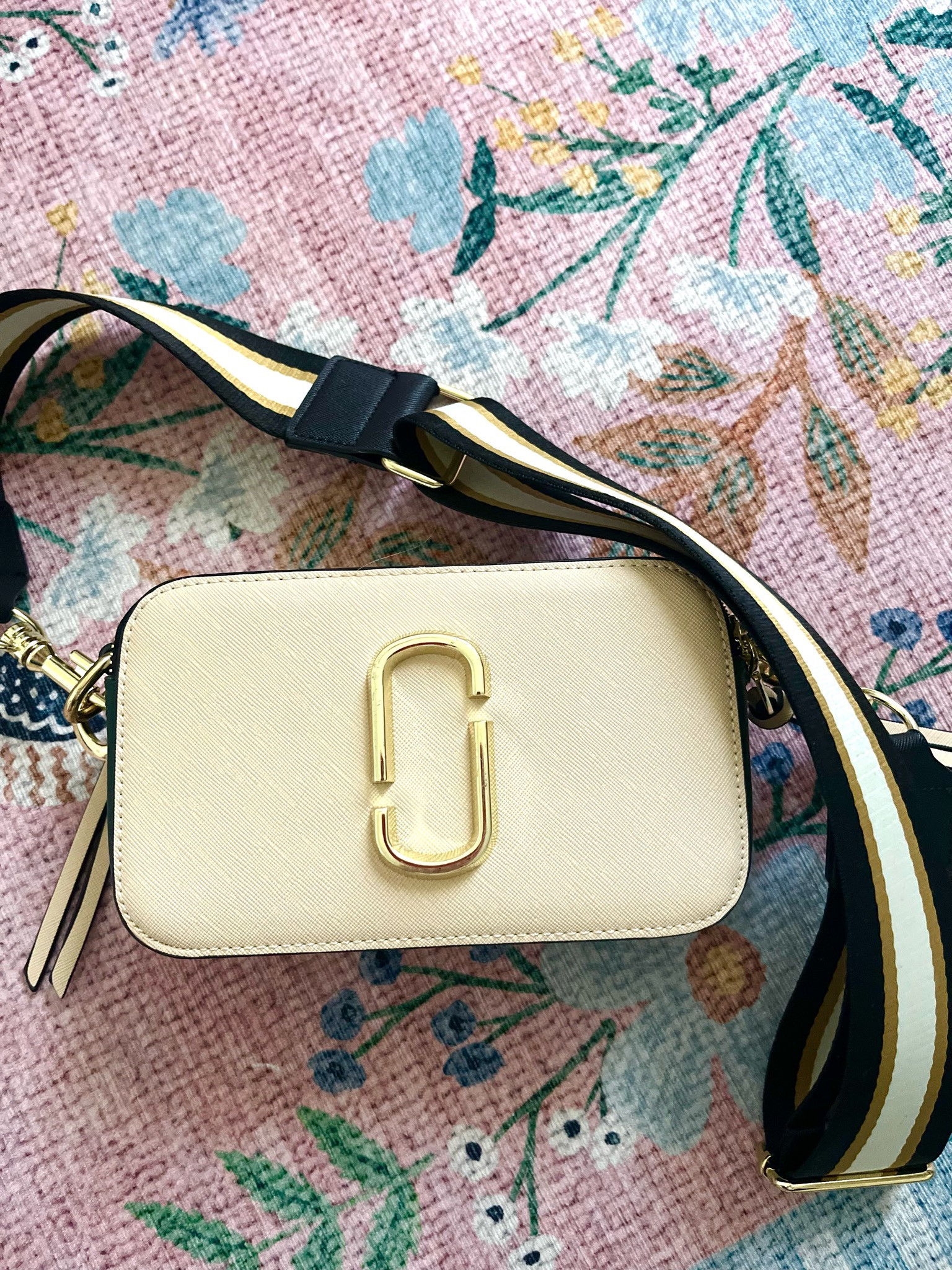 MARC JACOBS PURSE DUPE 

#LTKSpringSale #LTKVideo #LTKSeasonal