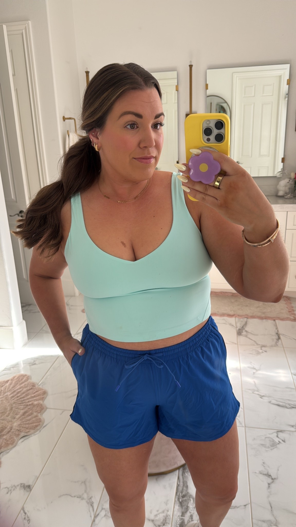 curvy fit midsize workout look! wearing size 12 in tank and shorts 

#LTKSeasonal #LTKMidsize #LTKFindsUnder100